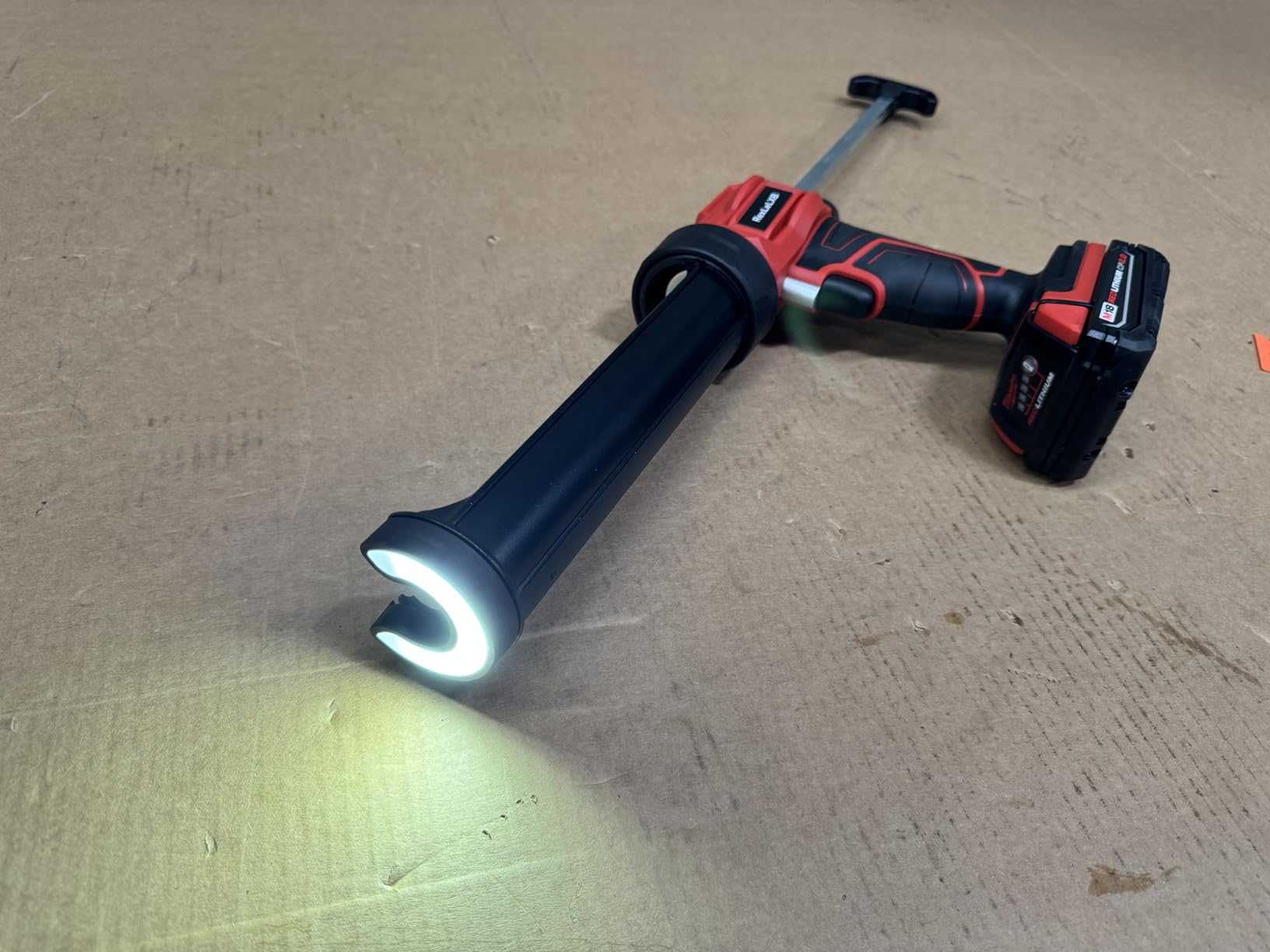 Cordless Caulking Gun for Milwaukee 18V Battery, Electric Caulk Adhesive Gun with 450lm LED Light, 4 Adjustable Speeds, Drip-free Caulk Gun, 10oz/300ml Caulking Tool for Filling, Sealing(No Battery) customer photo 2