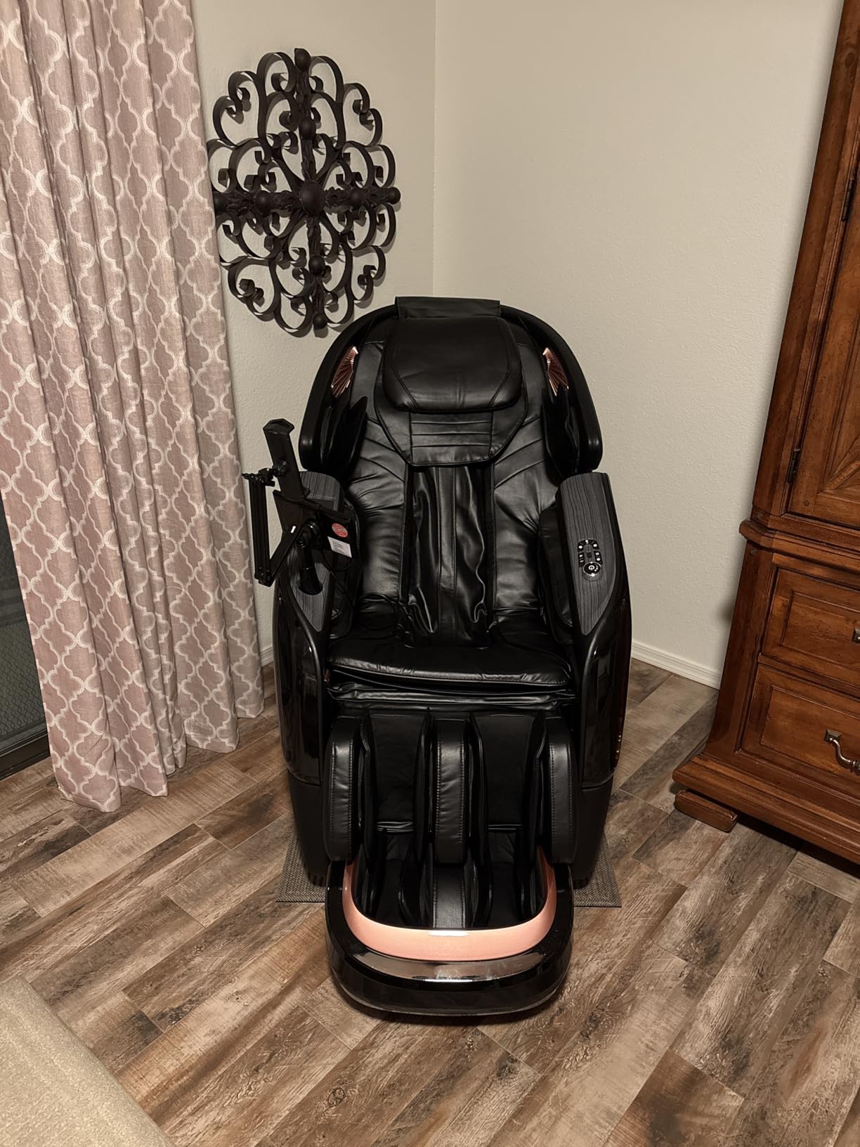 Massage Chair Full Body, 2026 Zero Gravity SL-Track Shiatsu Massage Chairs Recliner with AI Voice, LED Backlight Remote Control, Waist & Calf Heating, Phone Joystick and Holder, G6 Black customer photo 2