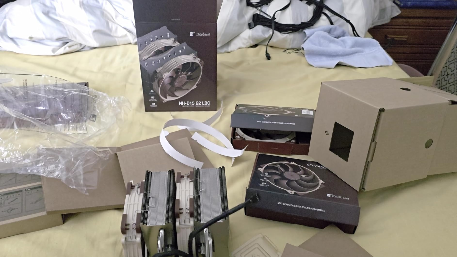 Noctua NH-D15 G2 LBC, Quiet High-Performance Dual Tower CPU Cooler, 168mm Height, 8 Heatpipes, AMD AM5/AM4 Specific Low Base Convexity, Dual 140mm Fans customer photo 1