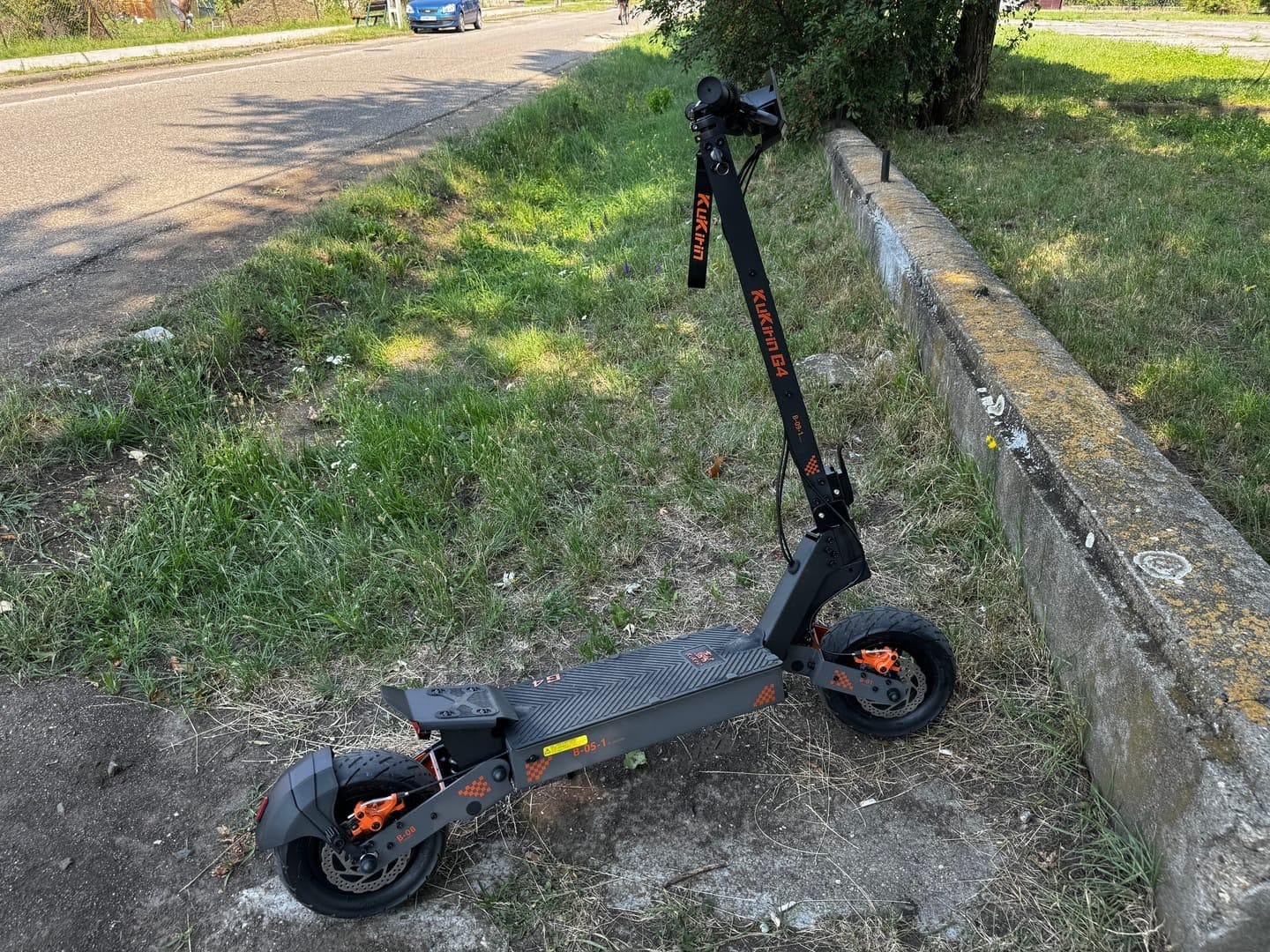 Electric Scooter for Adults Kukirin G4/G2/G2Ultra, 60V2000W Motor Fast Scooter 43MPH&47 Miles Range, 11 Inch Off-Road Tire Long Range Electric Scooter for Adults customer photo 1