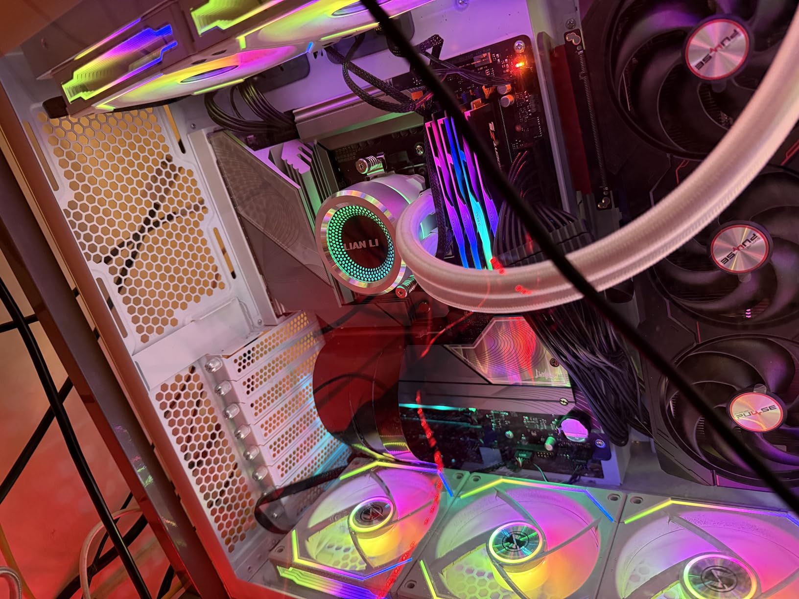 LINKUP PCIe 5.0 Riser Cable | Vertical GPU Mount | Straight, 10cm customer photo 1