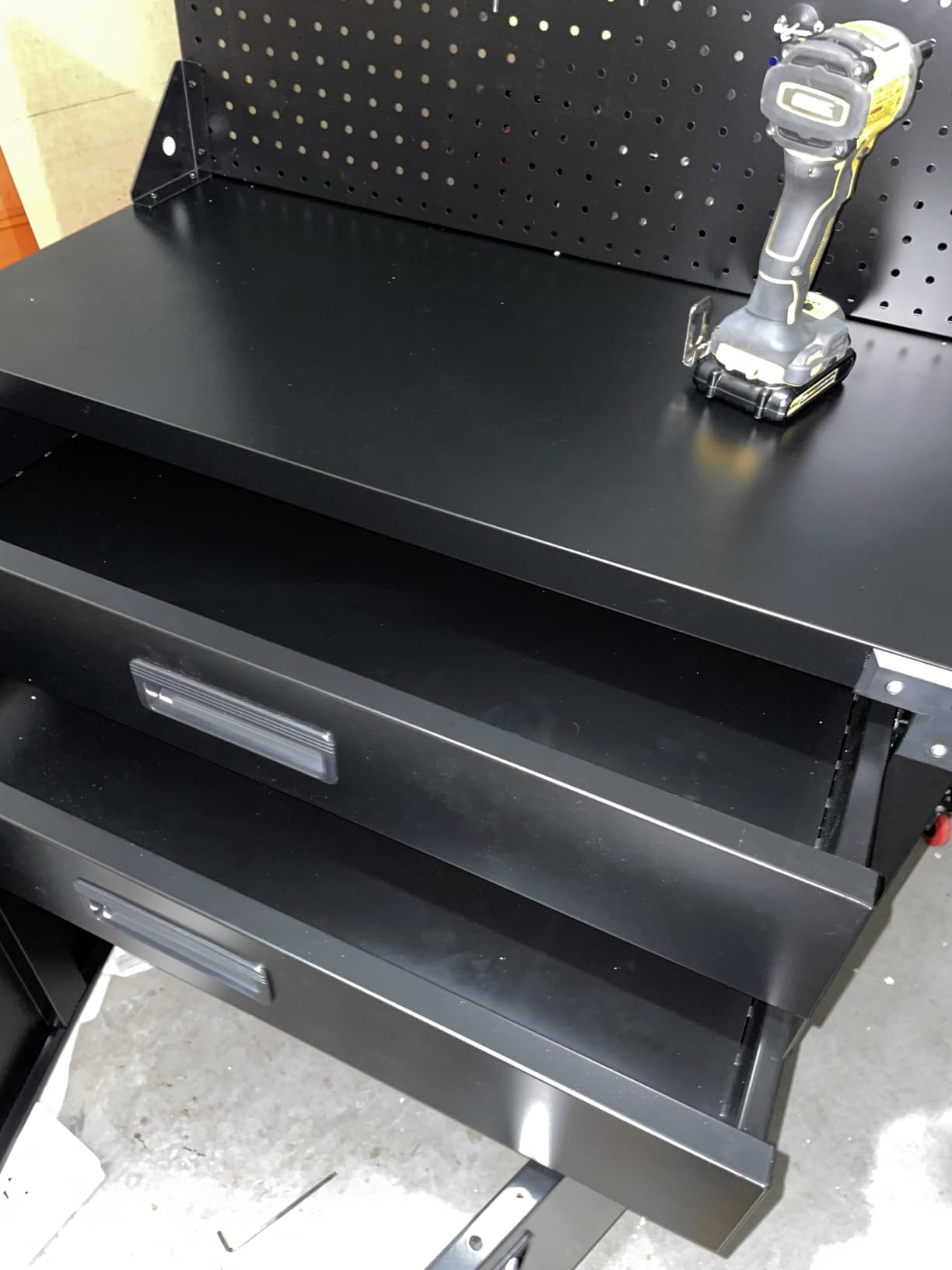 Work Benches for Garage with Drawers(Black,31.8''x16.5''x52'') customer photo 1