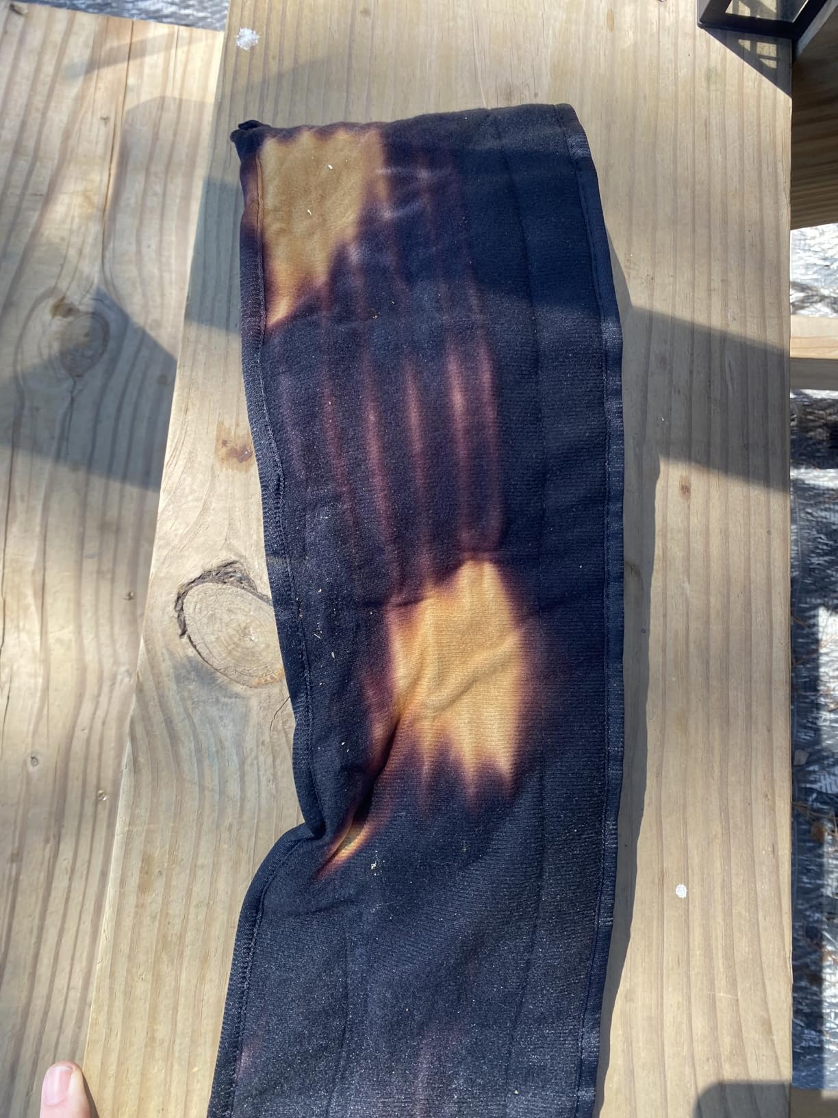 38.5