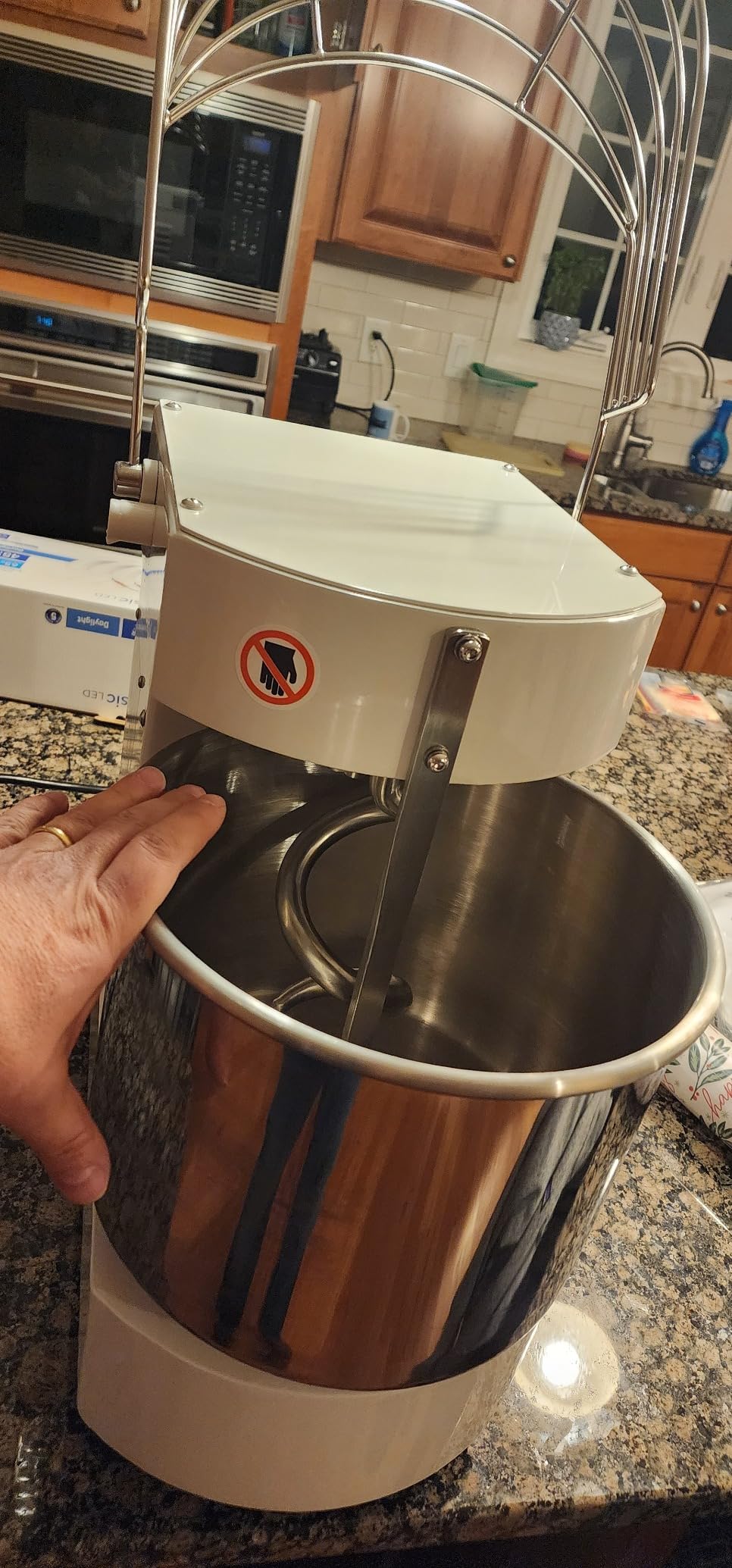 GarveeTech Commercial Food Mixer, 10.5 Qt Touch Screen Dough Mixer Machine with Timer, Security Shield, 650W Dual Rotating Dough Kneading Machine Food-grade Stainless Steel Bowl for Restaurant Bakery customer photo 2