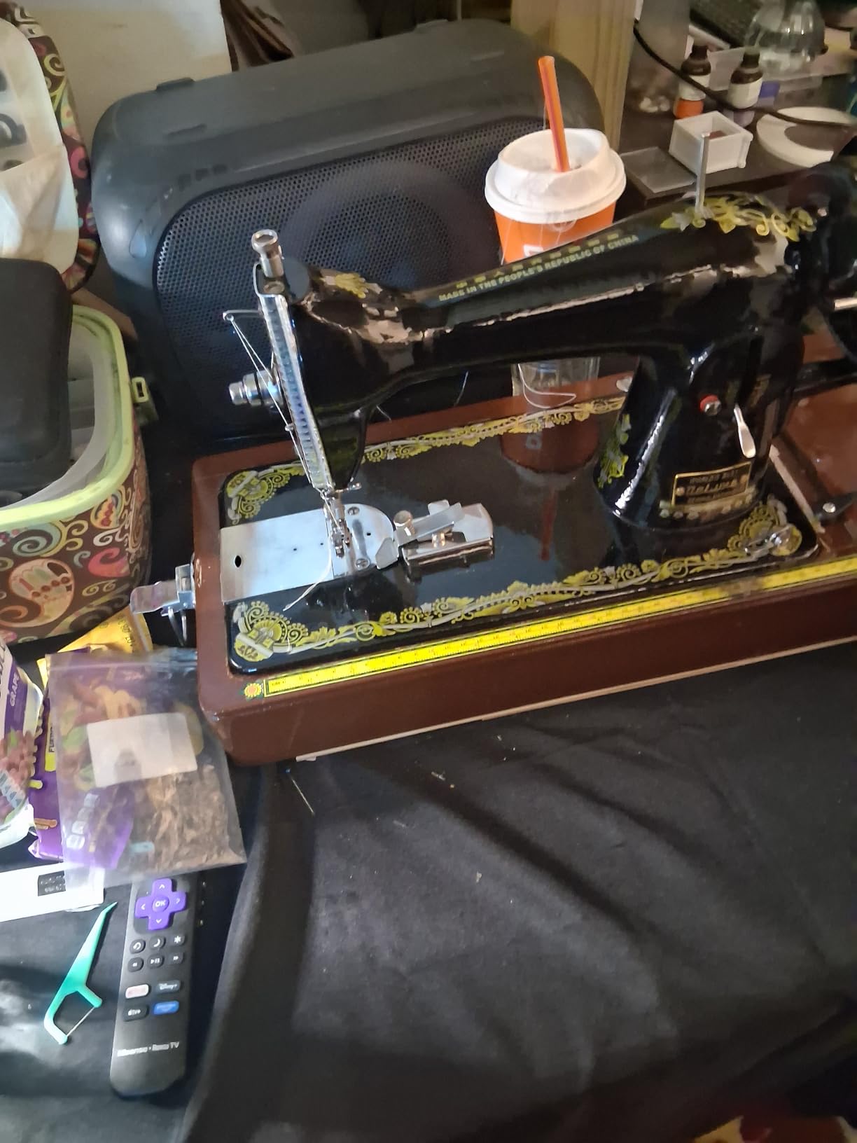 Hand sewing machine, Sewing Machine Manual,Hand Crank Sewing Machine with crank handle Manual Mending For Bags/Clothes/Quilts/Coats customer photo 1