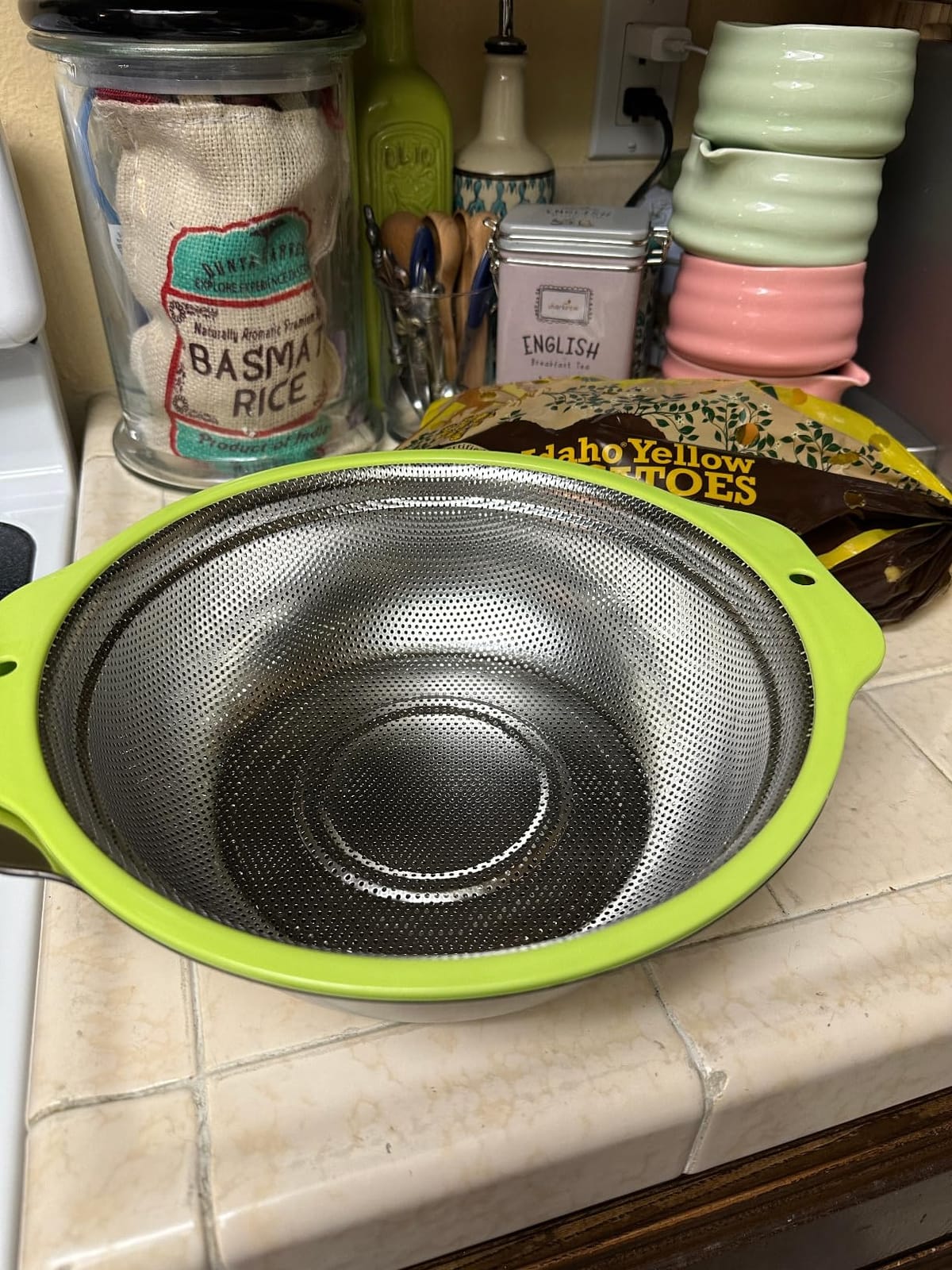 Colander Stainless Steel Microporous, 2QT Rice Strainer with Mixing Bowl, Rice Washer Bowl Set with Handle, Food-Grade Strainers and Colanders for Kitchen, Pasta, Fruit, Dishwasher Safe customer photo 2