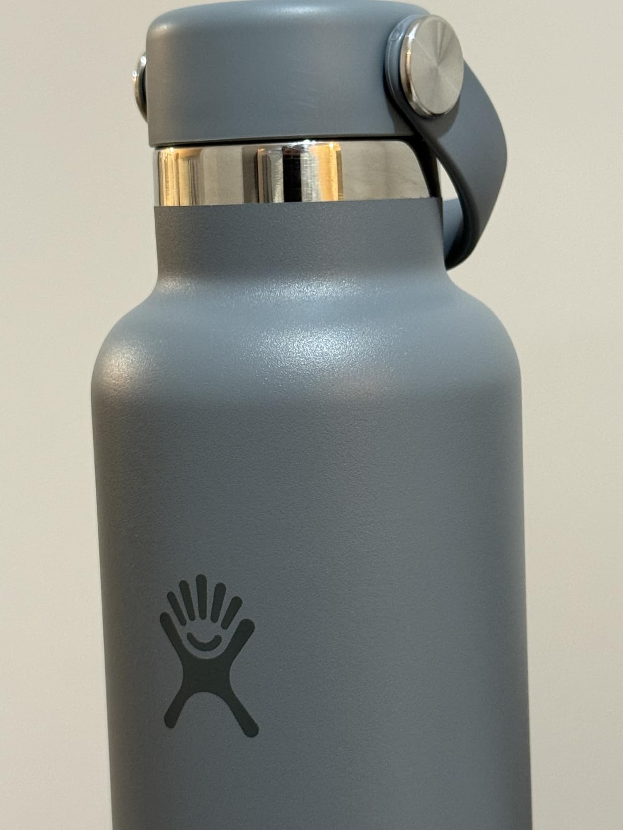 Hydro Flask Water Bottle - Insulated Stainless Steel - Non Spill, Leakproof in 24 Oz Agave Green | Stainless Steel, Leakproof, Cupholder Compatible - Insulated Cold 24 Hrs & Hot 12 Hrs - Agave customer photo 2