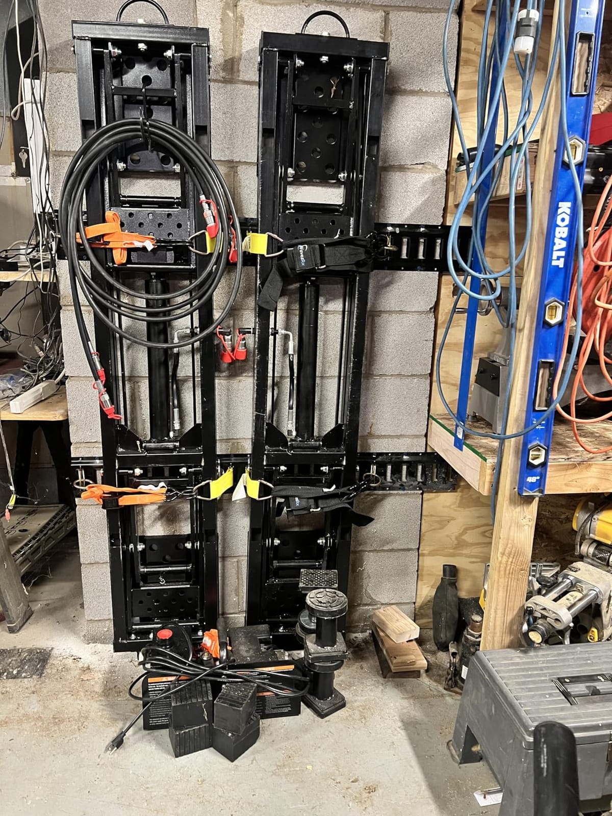 VEVOR E Track Tie Down Rail Kit, 5' Steel Rails, 4 Pack, Secure Cargo & Heavy Loads Up to 2000 lbs, Heavy Duty Etrack Rails with Screws for Garages, Vans, Trailers, Motorcycle Tie Downs, ATV Mountings customer photo 1