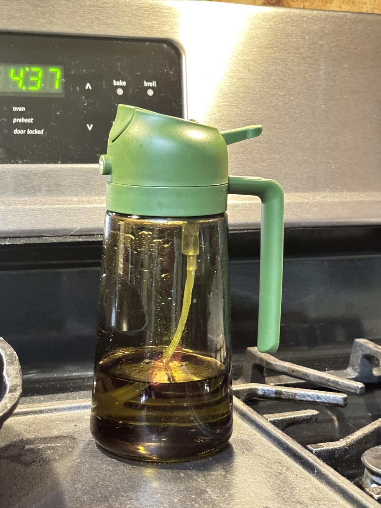YARRAMATE 16 oz Dark Glass Olive Oil Sprayer & Dispenser, 2-in-1, Black customer photo 1