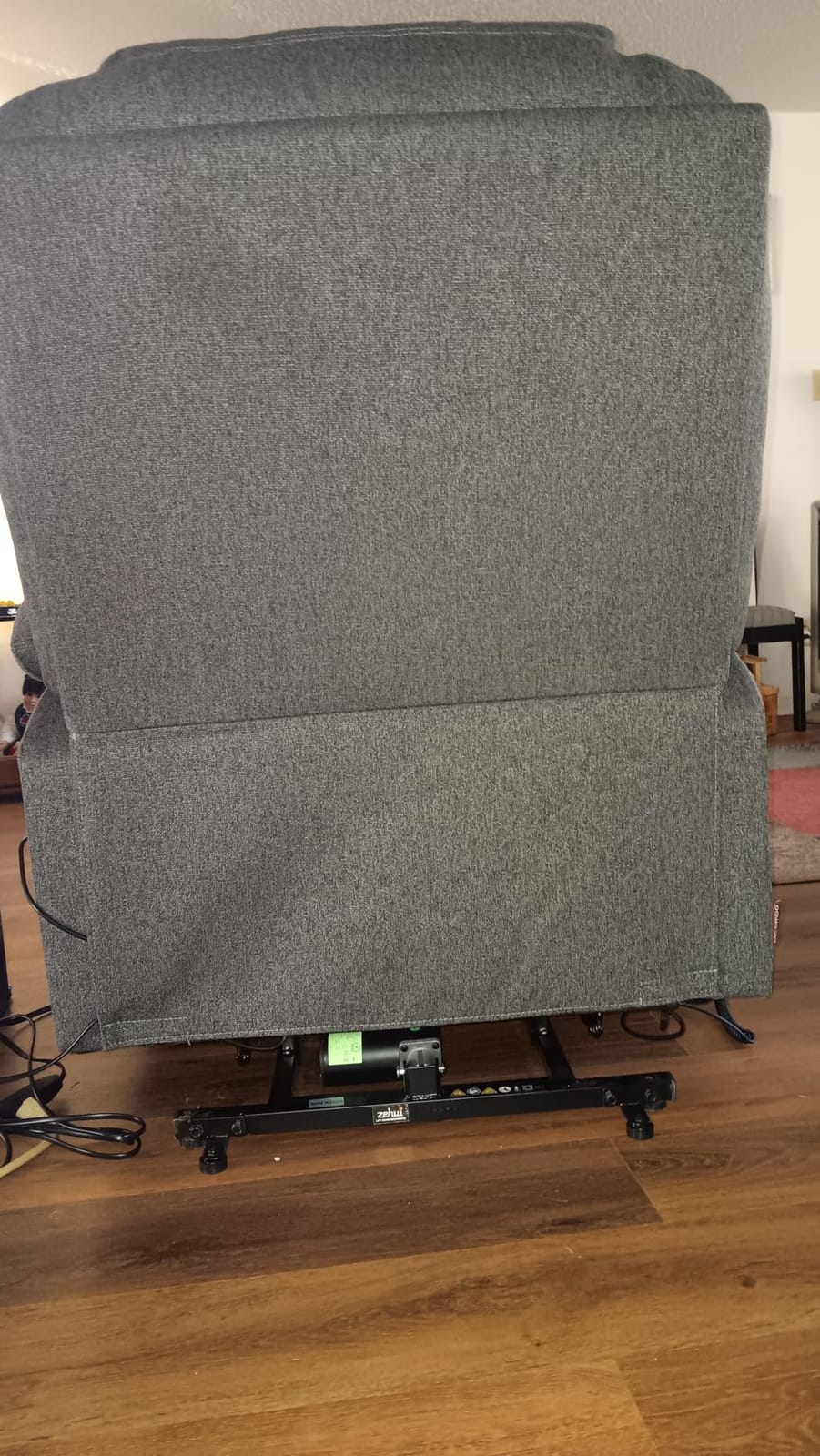 MCombo Power Lift Recliner Chair for Elderly 7141 (Admiral, Small) customer photo 1