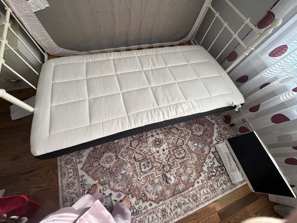 14 Inch Queen Mattress for Heavy People, Cooling Hybrid Mattress with Ice Silk Cover & Gel Memory Foam, 7-Zone Ergonomic Support, Extra Firm Bed with Strong Edge Support, No Sagging & Pressure Relief customer photo 1