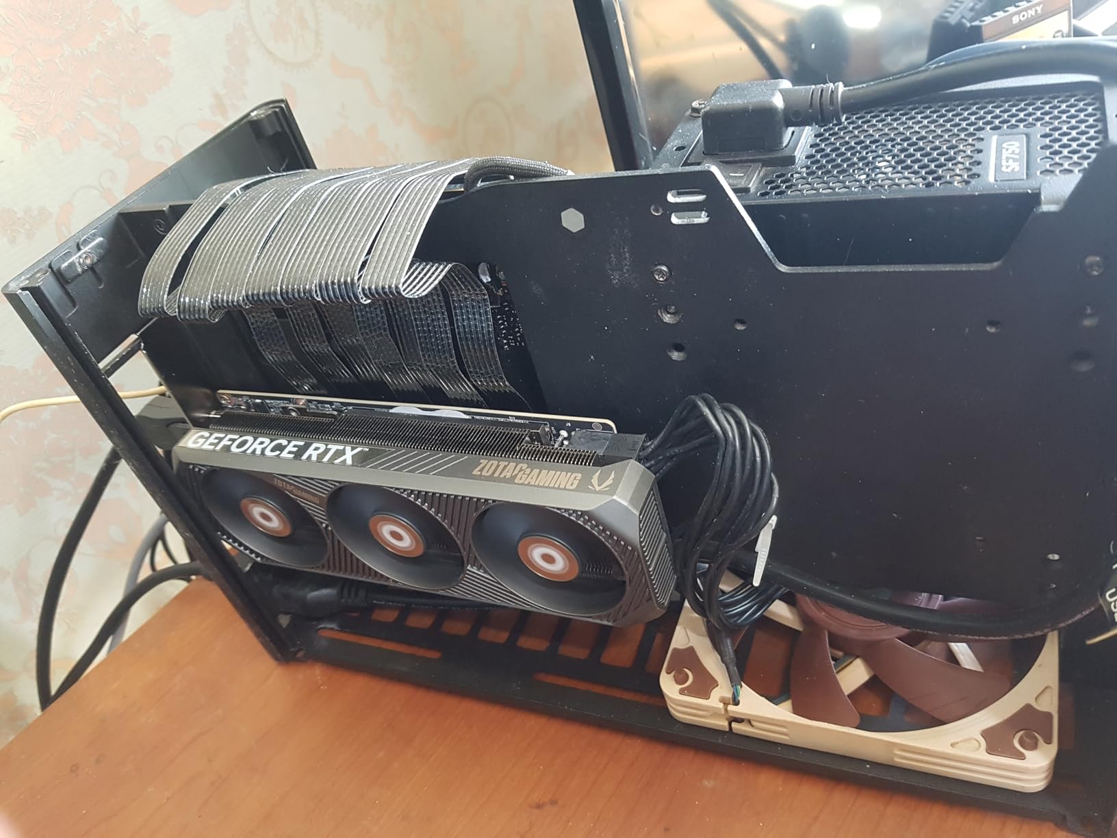 LINKUP PCIE 5.0 Riser Cable | for Vertical GPU Mount | ITX Double Reverse | Graphics Card GPU Ready | Usable with PCIe 4.0 & RX 9070/ RTX5090 | 19cm (Total Length: 21.2cm) customer photo 1