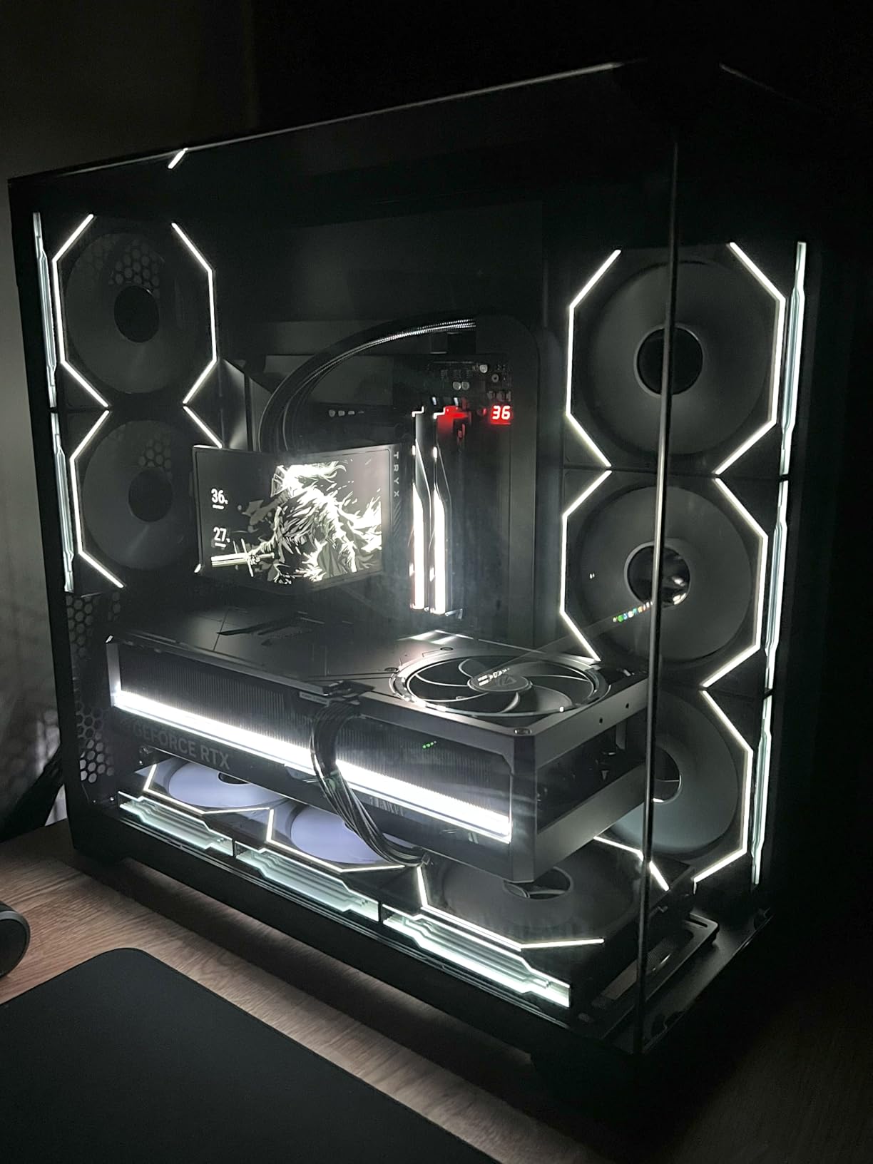 ASUS ROG Astral GeForce RTX 5080 16GB GDDR7 OC Edition Gaming Graphics Card customer photo 2