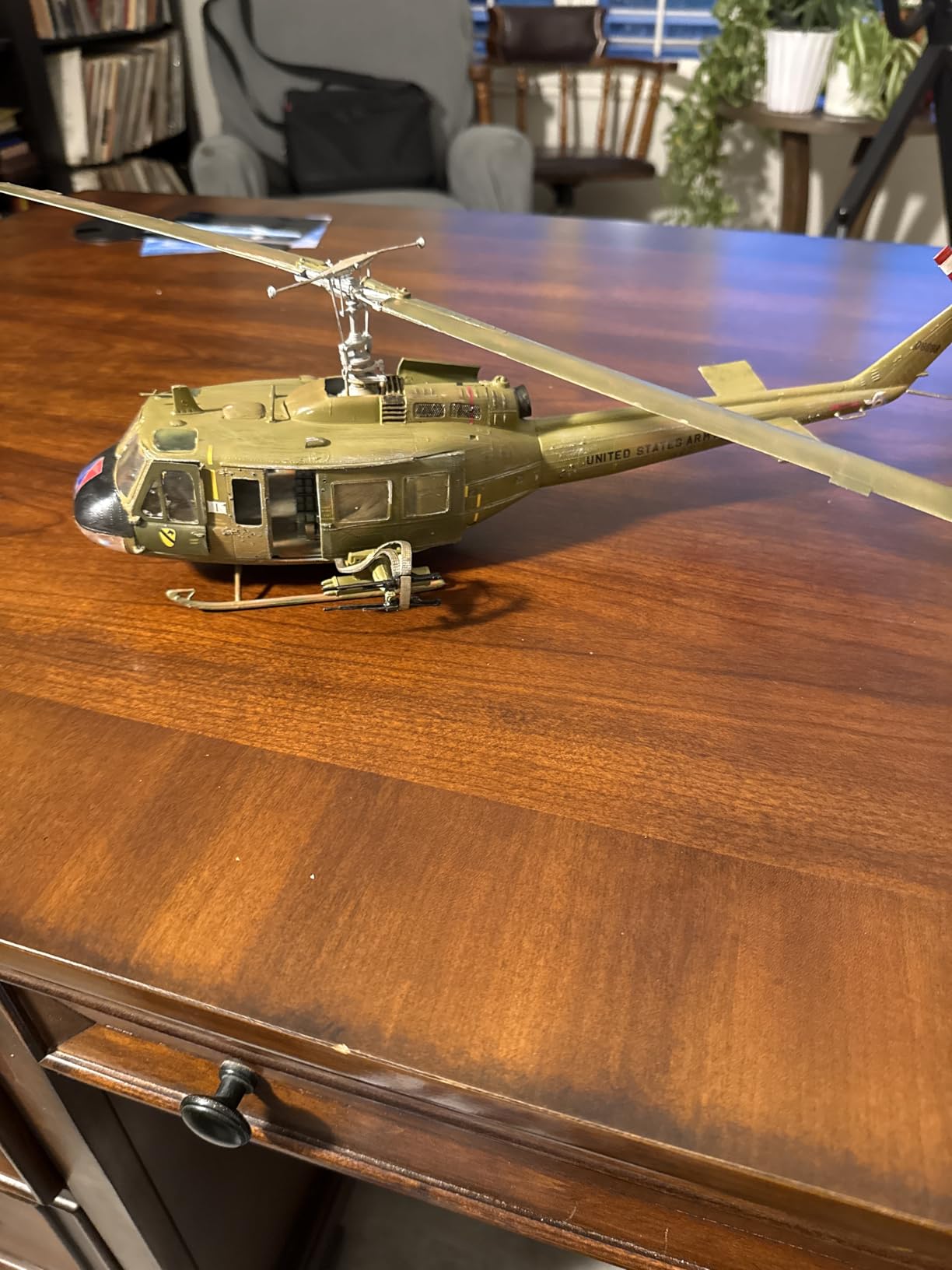 Trumpeter 05111 1/35 Scale UH-1B Huey Model Kit customer photo 1