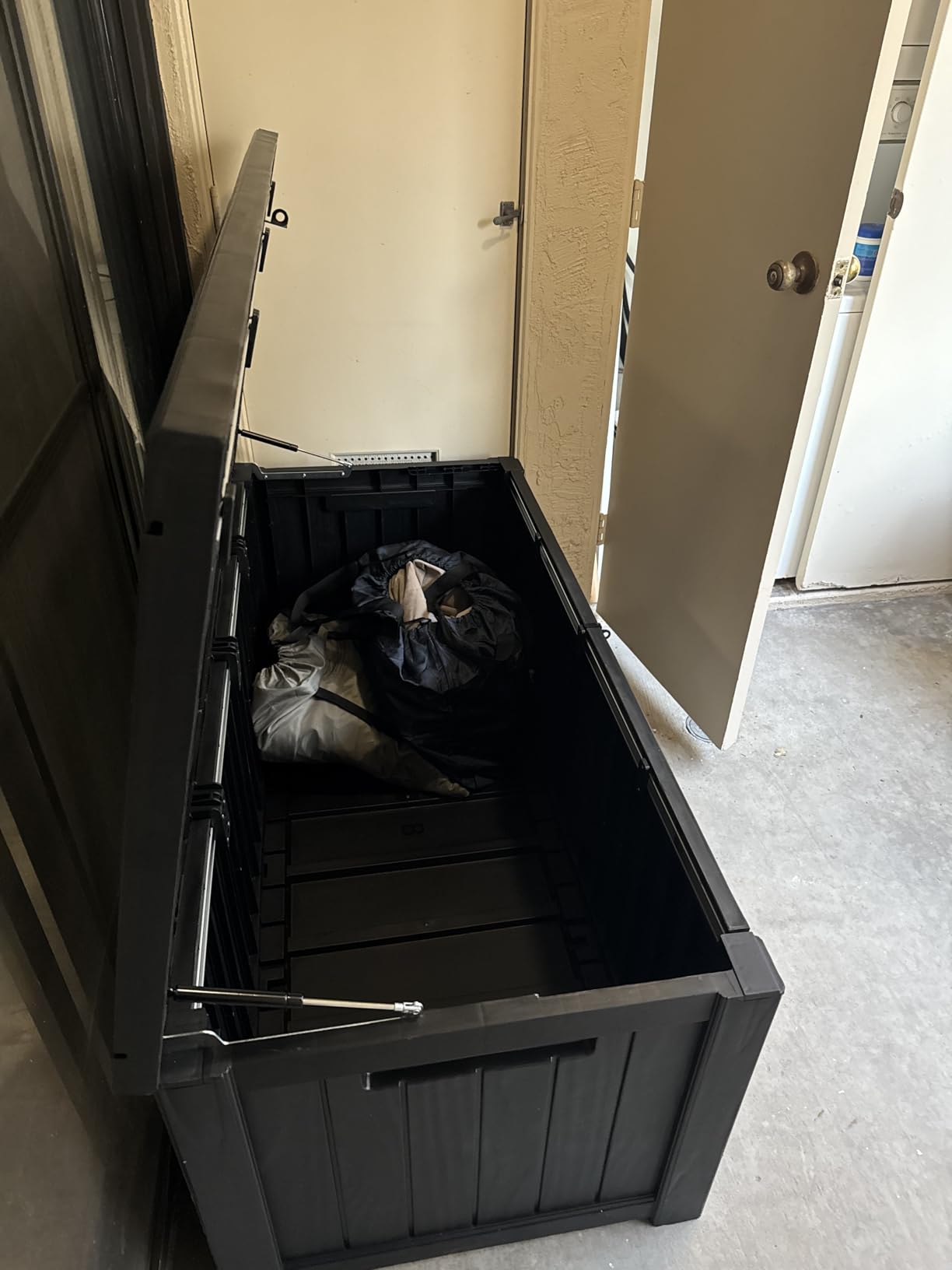 TARKARI 320 Gallon Resin Outdoor Storage Box, Waterproof & UV-Resistant Deck Box Lockable for Outdoor Cushion Storage, Garden Tools & Pool Accessories Storage, Black customer photo 1