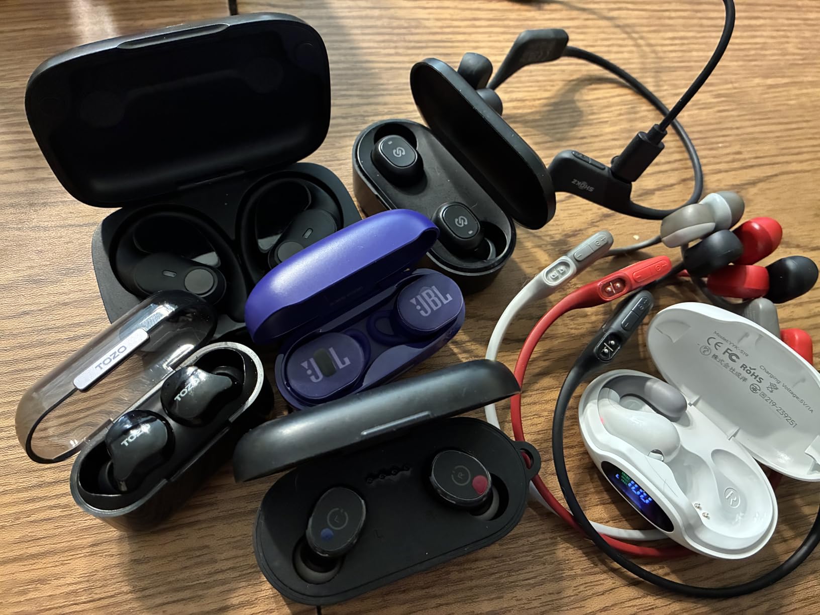 Endurance Race 2 - True Wireless Earbuds - Black | Waterproof and dustproof, Ergonomic wing enhancer with Twistlock technology, Enhance your work-out with Sports Mode customer photo 2