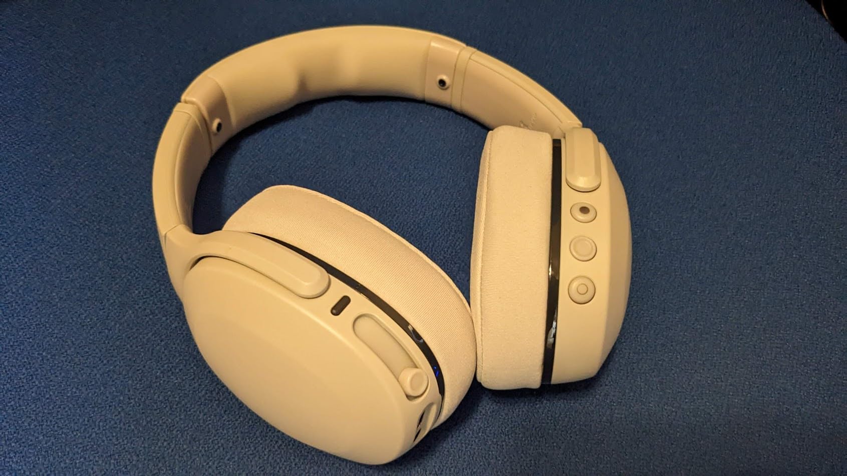 Skullcandy Crusher 540 Active Wireless Sensory Bass Headphones - Concrete customer photo 1