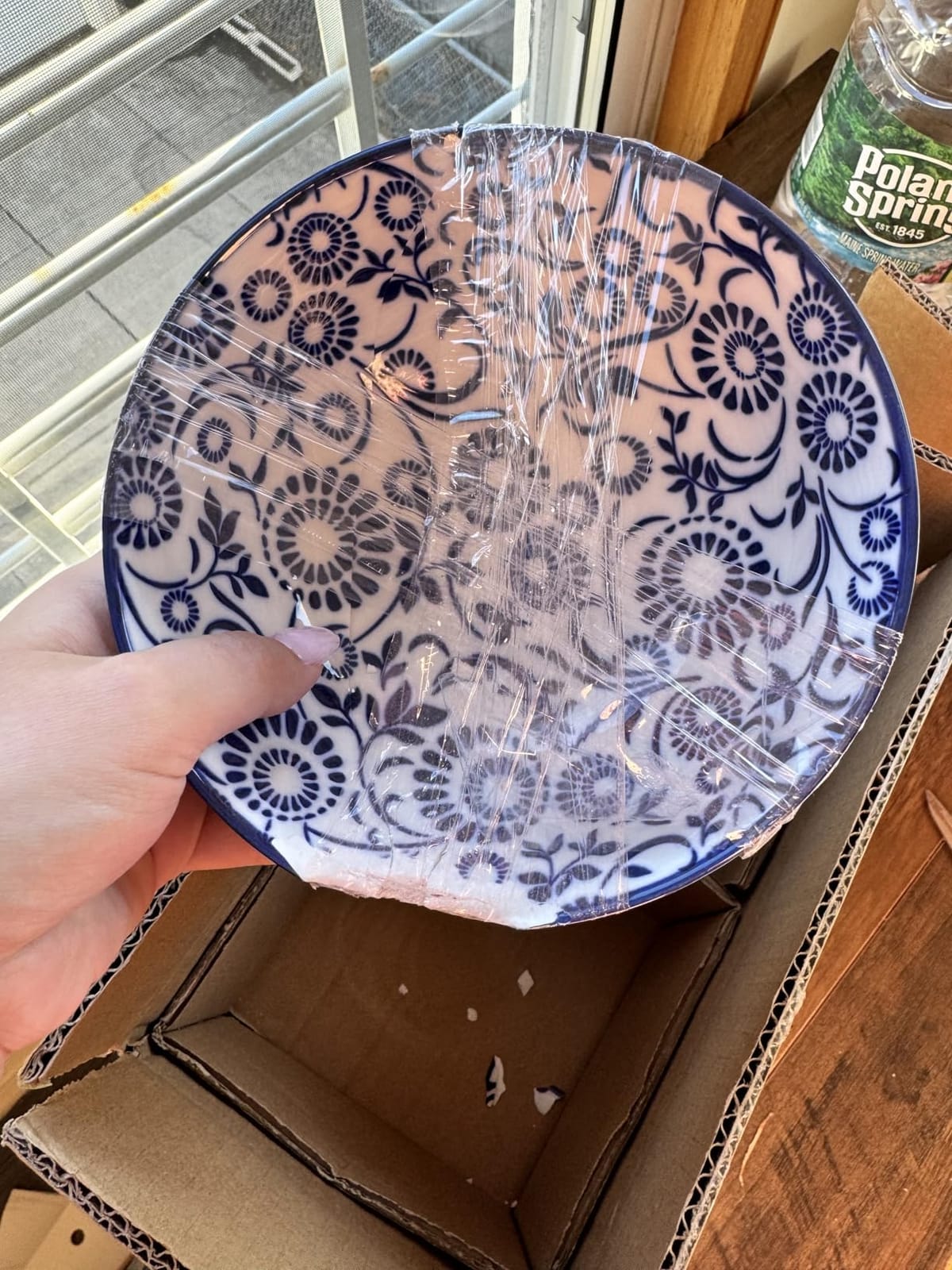 vancasso SELENE Plates and Bowls Set for 6, 24 Pieces Dinnerware Sets, Microwave and Dishwasher Safe Dishes Set, Porcelain Blue Dinnerware customer photo 1