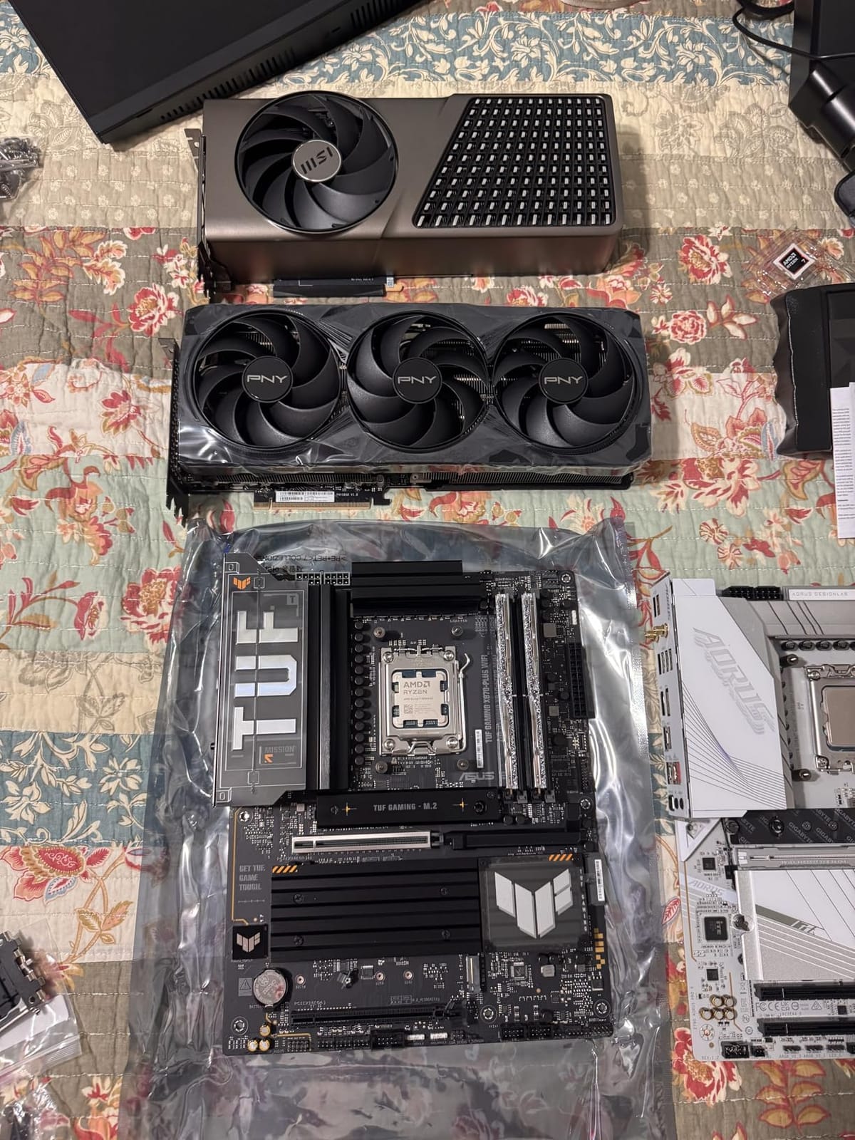 PNY NVIDIA GeForce RTX 5080 Triple-Fan Graphics Card, 16GB GDDR7 customer photo 1