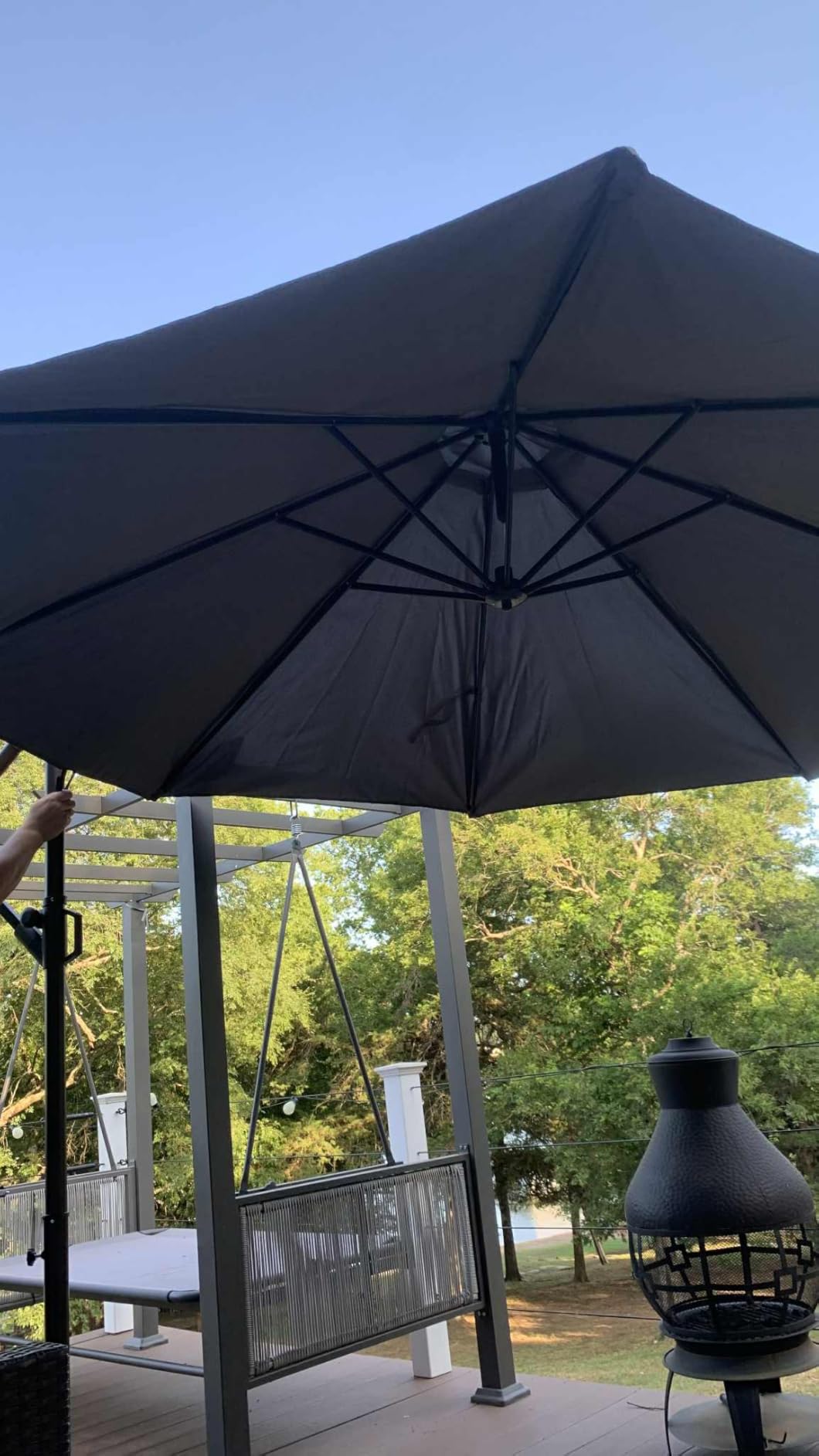 Tangkula 10ft Patio Umbrella with Base Included, Offset Cantilever Outdoor Umbrella with 360 Degree Rotation, Crank Handle, Sun-Protective Canopy for Pool Deck Garden Backyard (Beige) customer photo 1