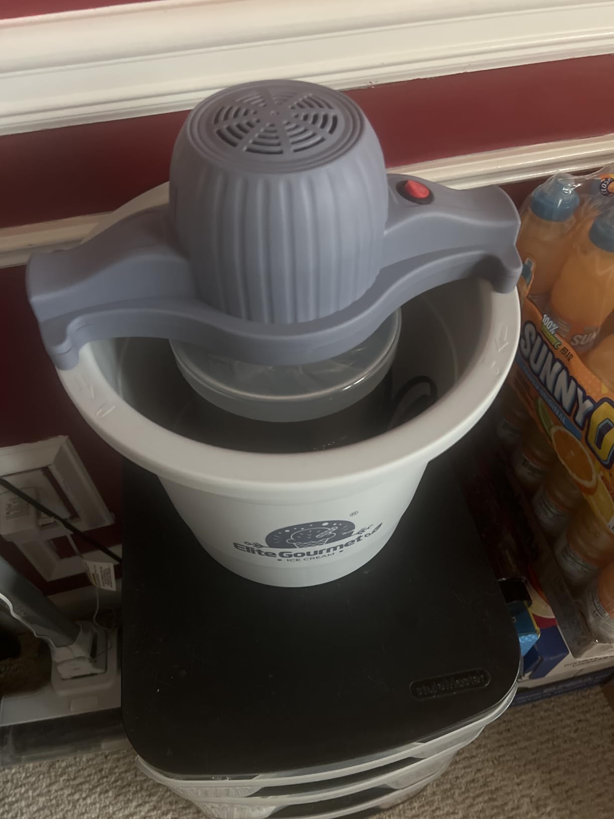 Elite Gourmet EIM350 4Qt 50W Electric Ice Cream Maker, Periwinkle customer photo 2