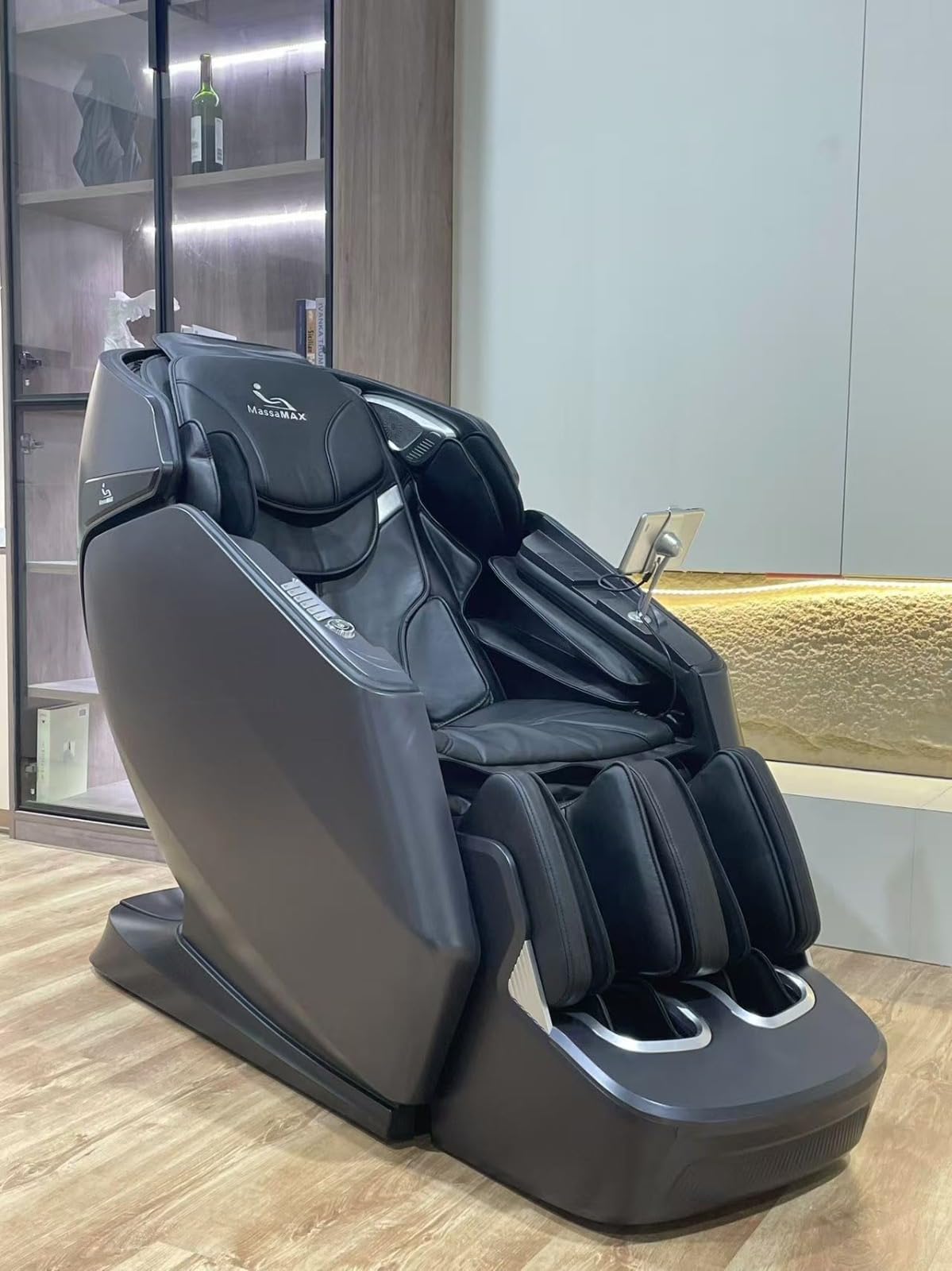 MassaMAX A675 4D Full Body Massage Chair, 172° Flex-SL Track, Calf Kneading | Auto footrest, Yoga stretch, 22 modes, body scan, 172° zero gravity, wireless and USB charging, lumbar and calf heat comfort. customer photo 2