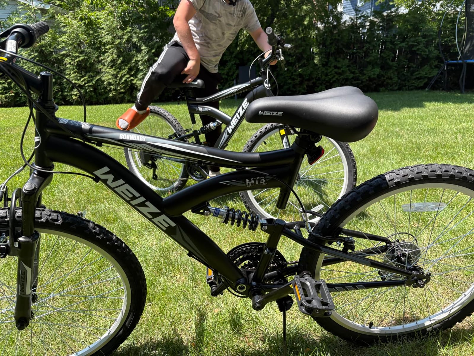 WEIZE Kids Mountain Bike 20 24 Inch Teen Bicycle Youth Boy Girl Rider MTB | Rider Ages 8-15 Dual Suspension 7-Speed Gear System Steel Frame with Front Suspension Fork Multi-Speed Trail V Brake customer photo 2