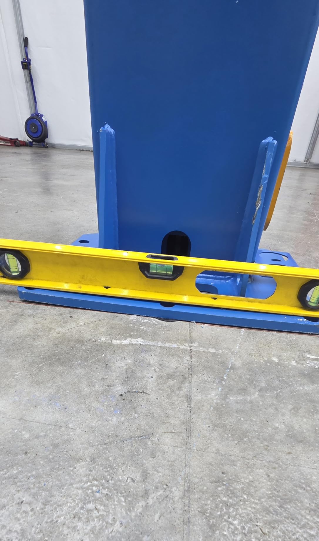 ME 11000lbs Lifting Capacity 2 Post Car Lift, 2 Post Lift Car Lift Clear Floor Design for Trucks, SUVs, Vehicles Home Garage and Shop Repair, 220V customer photo 1