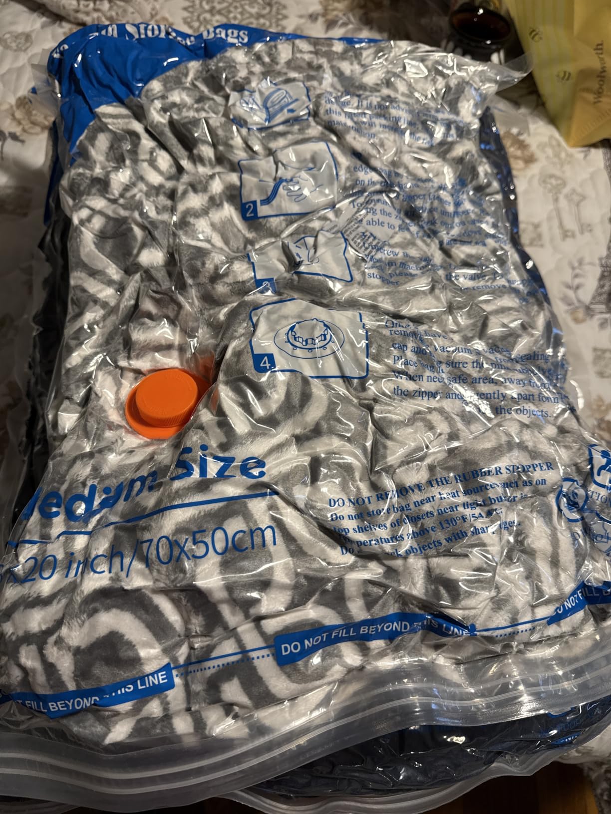 Vacuum Seal Bags for Clothing Travel & Home Storage, travel vacuum bags with pump, Store Blankets, Comforters, Pillows, Seasonal Clothes Compactly,36 Pack With Electric Pump customer photo 1