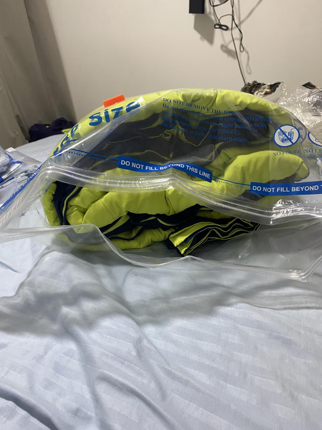 Vacuum Seal Bags for Clothing Travel & Home Storage, travel vacuum bags with pump, Store Blankets, Comforters, Pillows, Seasonal Clothes Compactly,36 Pack With Electric Pump customer photo 2