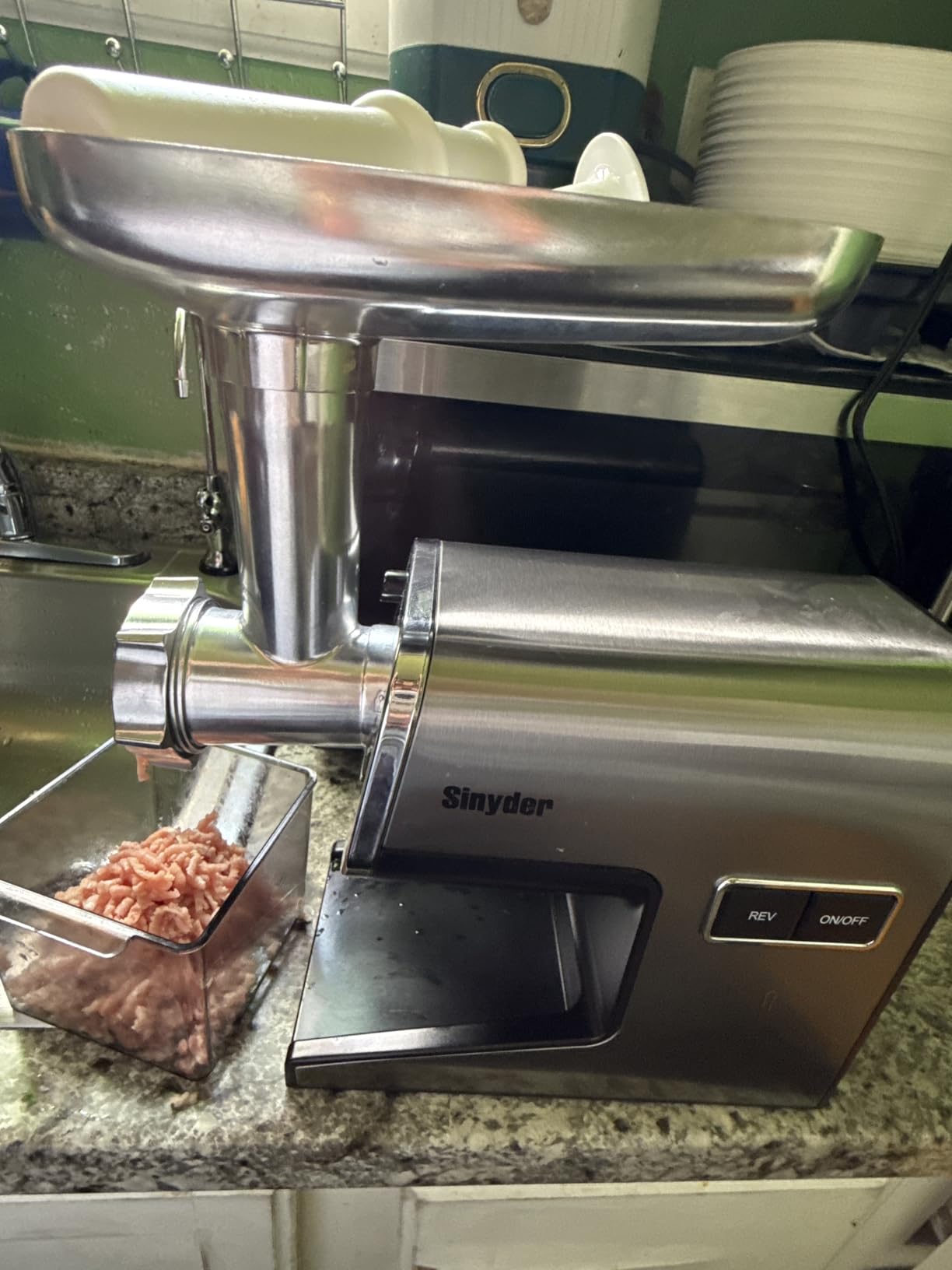 Sinyder 3000W Electric Meat Grinder 304 Stainless Steel Heavy Duty Mincer | Pure Copper Motor, Metal Gears, Dishwasher-Safe 304 Stainless Steel, 2 Blades & 3 Plates, Sausage Stuffer Tubes & Kubbe Kit customer photo 1