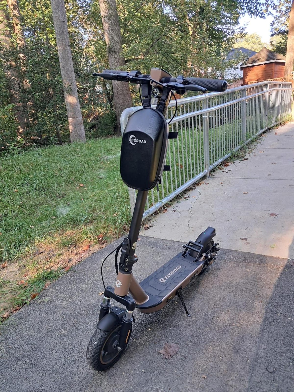 ECOROAD Electric Scooter for Adults 750W 25 MPH 30-35 Miles Long Range customer photo 1