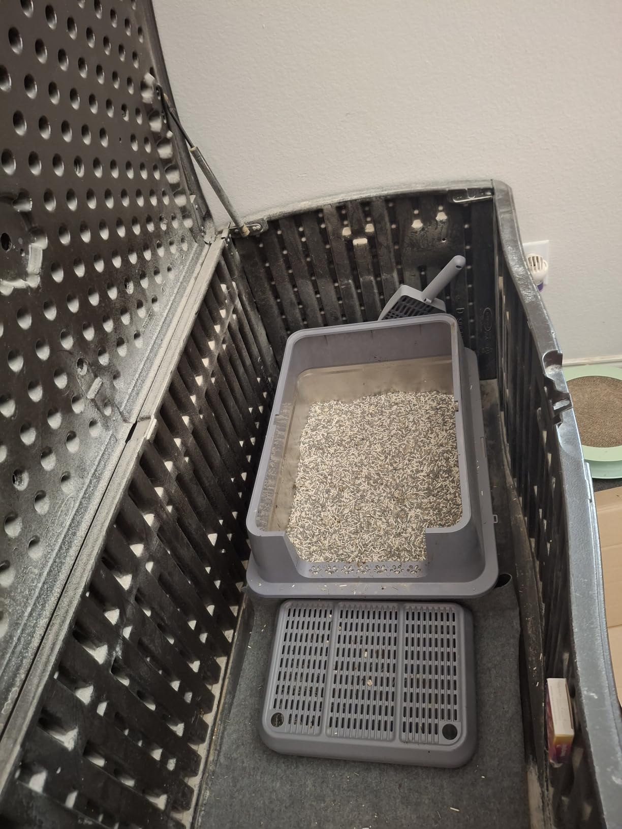 Stainless Steel Litter Box, 28