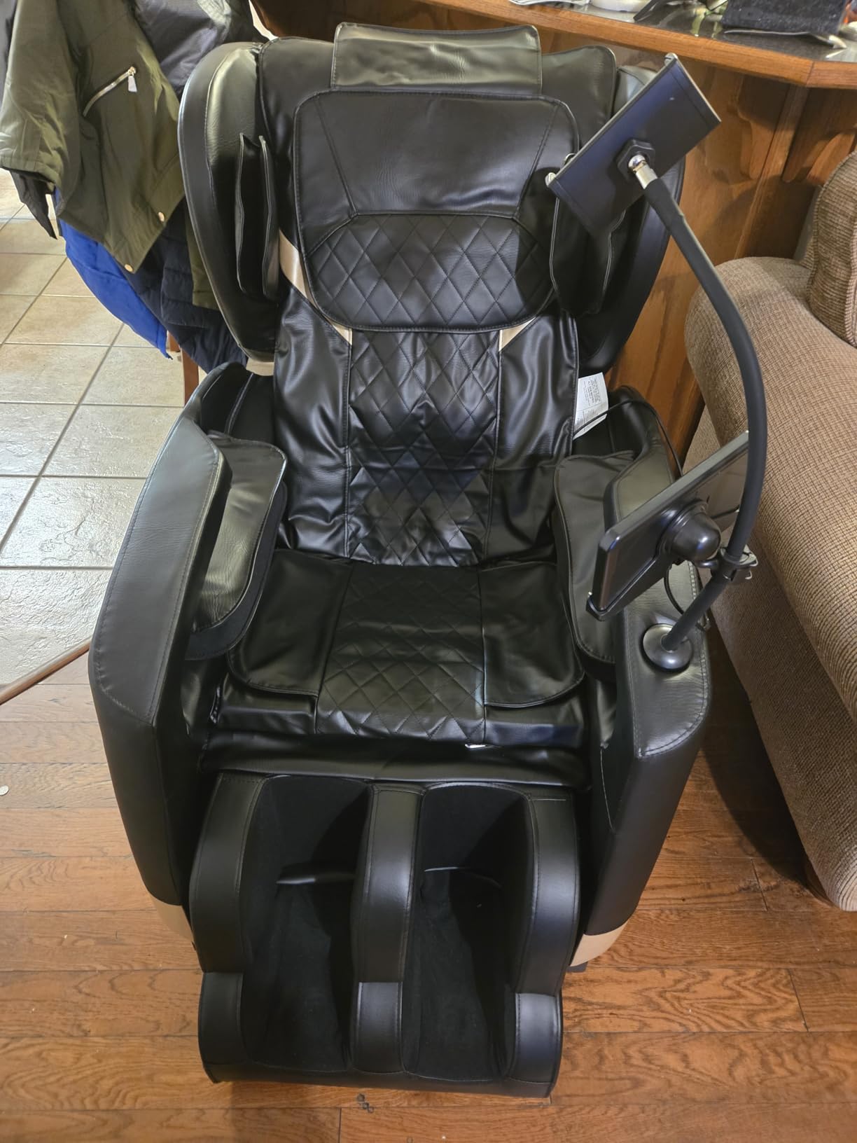 FURNIMAT Massage Chair Full Body Zero Gravity Recliner, 2026 Classic Gray | 14 Shiatsu Rollers, 10 Airbags, 5 Auto Modes, Heated, Foot Massage, Bluetooth Speaker, Touchscreen for Back & Neck Pain, Spa customer photo 1