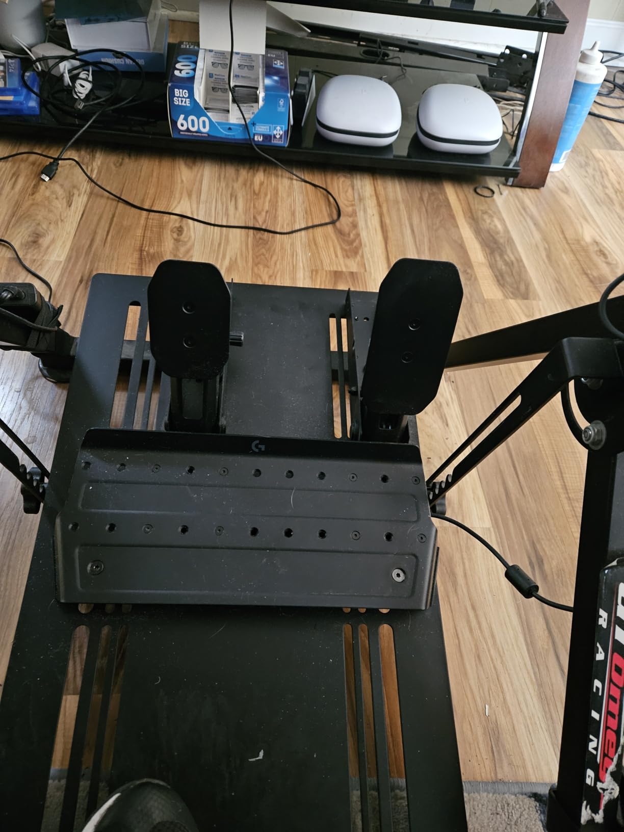 Logitech G RS Sim Racing Pedals (with 75 kg Load Cell Brake) | Adjustable pedal positions, modular design, robust extendable steel frame customer photo 1