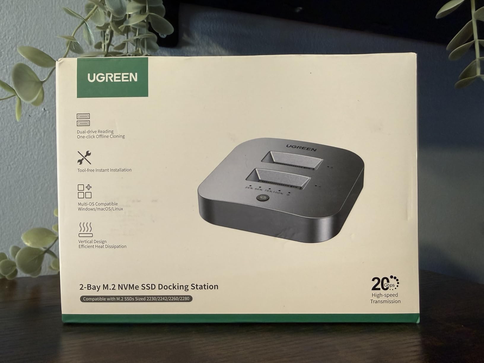 UGREEN 20Gbps Cloner, M.2 Duplicator Dual Bay NVMe Enclosure | Tool-Free USB3.2 Gen 2X2 to USB Adapter M.2 Docking Station for M Key PCIE NVMe SSD Reader Supports Offline Clone Up to 16TB customer photo 2