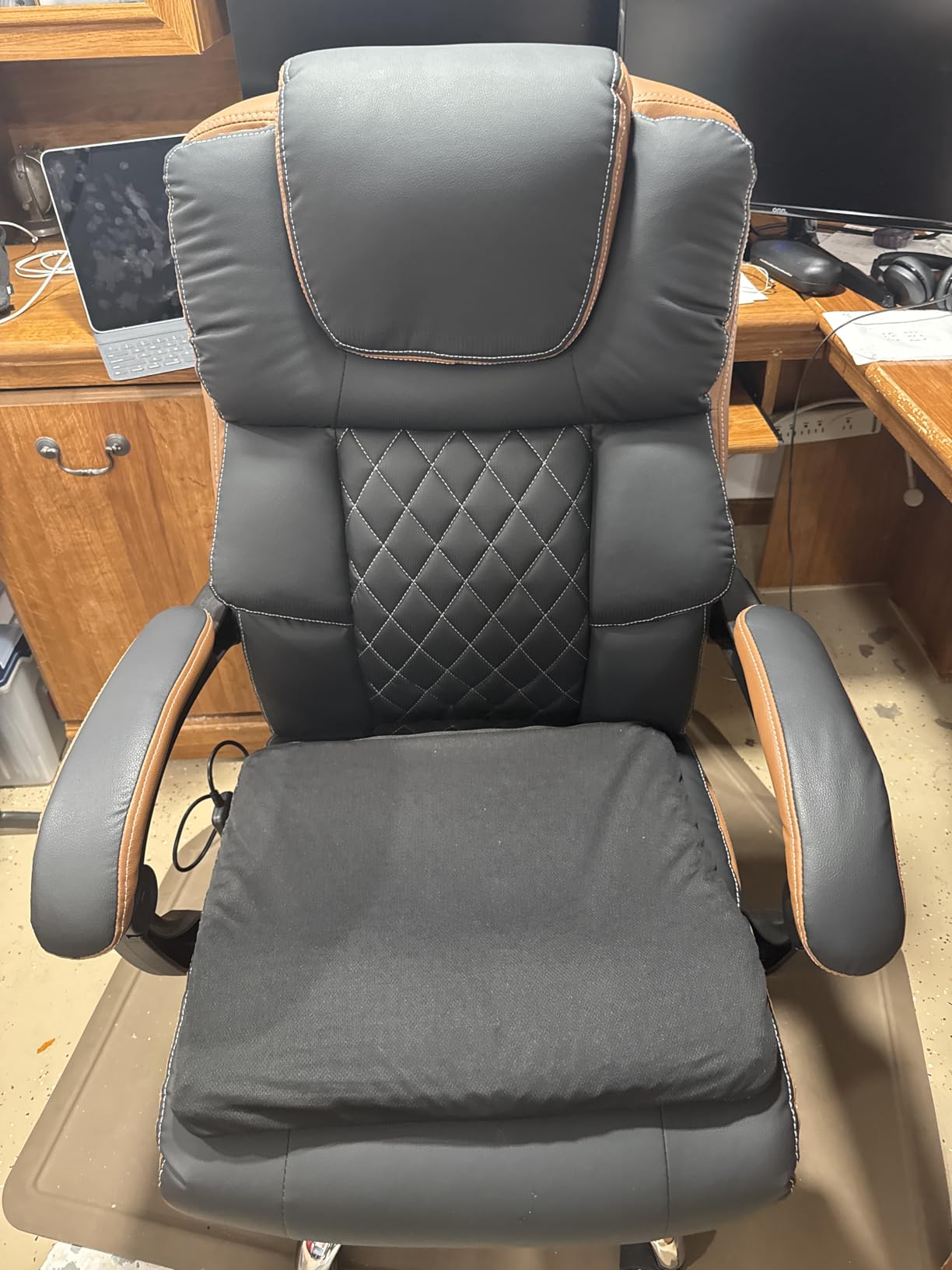 Massage Office Chair 6 Points 500lbs with Footrest, Reclining Desk Chair with Vibration Heat, Executive Big and Tall Chairs for Heavy People, Adjustable Height Ergonomic Black customer photo 1