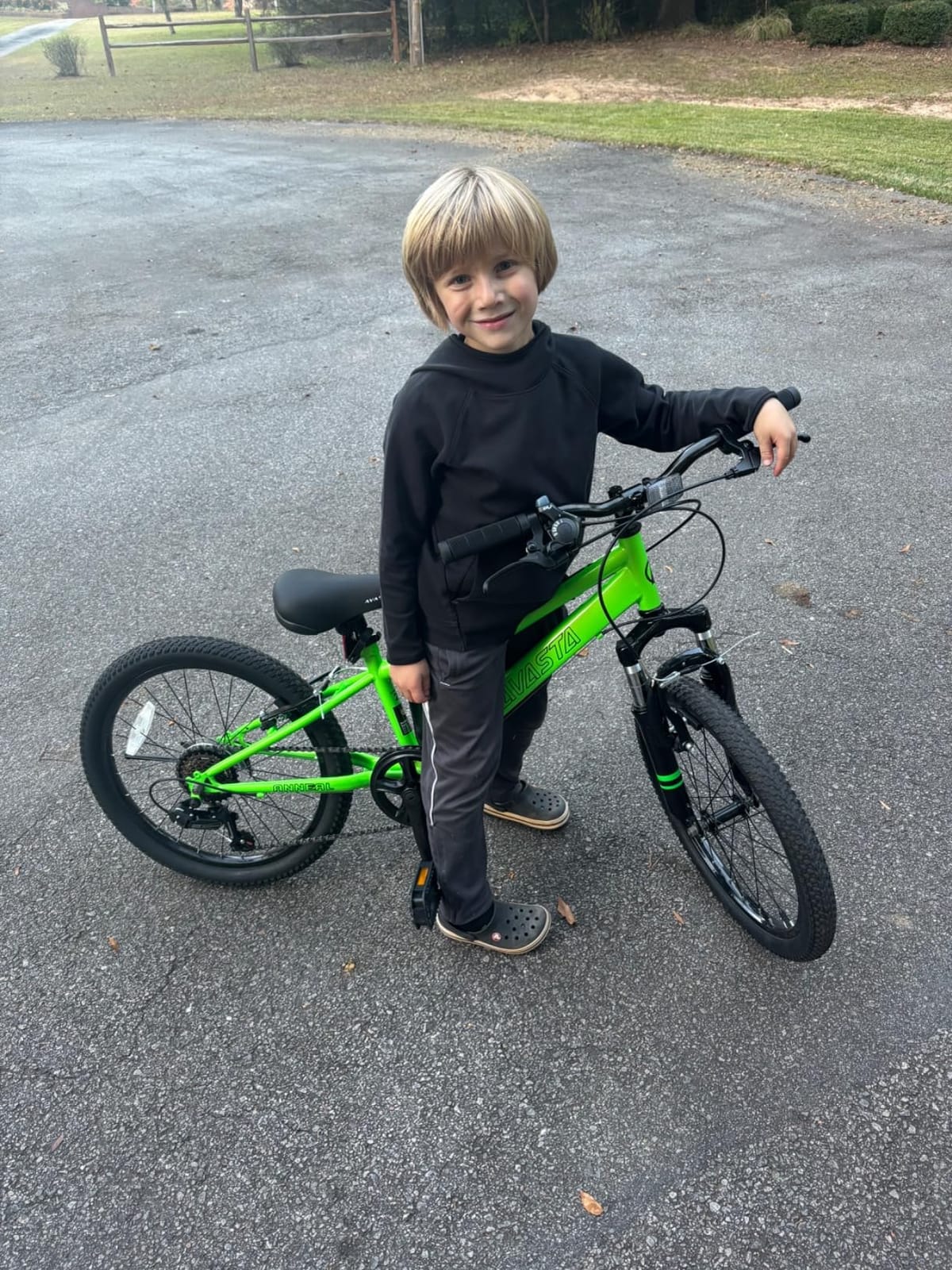 AVASTA Govet 20'' Kids Mountain Bike for 6-12 Years Old Boys Girls with Suspension Fork, 6 Speeds Drivetrain, Multiple Colors customer photo 2