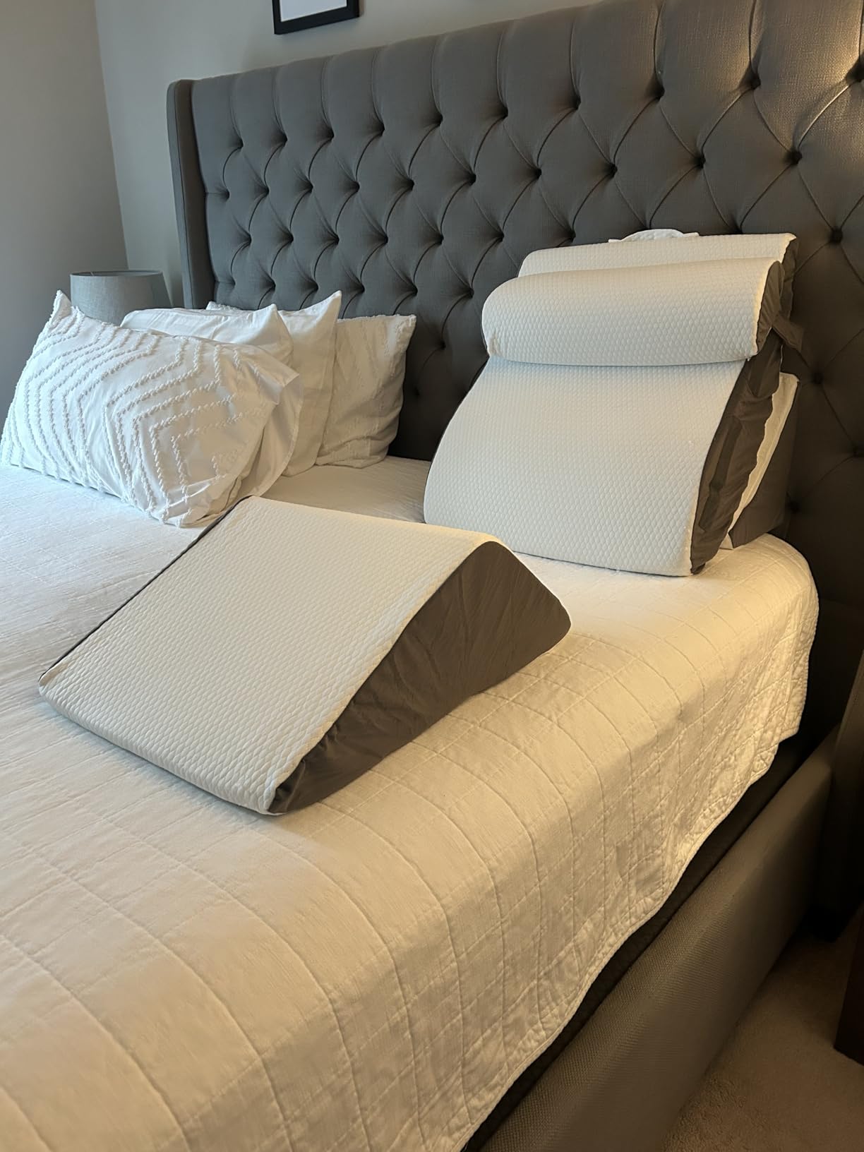 4PCS Wedge Pillow Set for After Surgery, White/Grey customer photo 2