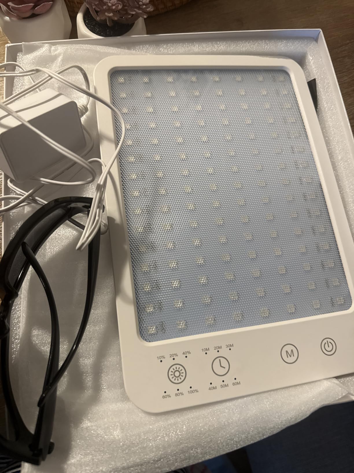 Red Light Therapy for Face Body, Red Light Panel with Adjustable Stand, 660nm and 850nm Near Infrared Therapy Lamp with 3 Modes, 6 Adjustable Brightness and Timer, Home and Travel Use, Gift for Women customer photo 2