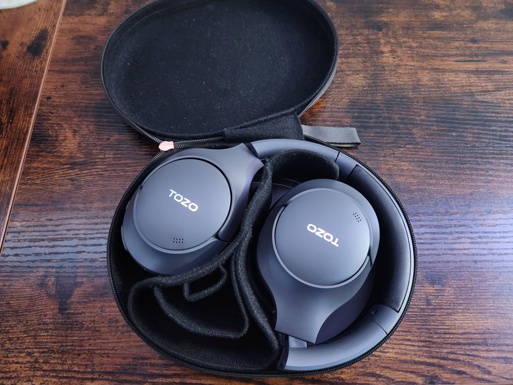 TOZO HT3 Hybrid Noise Cancelling Wireless Headphones, 90H Over Ear Headset customer photo 2