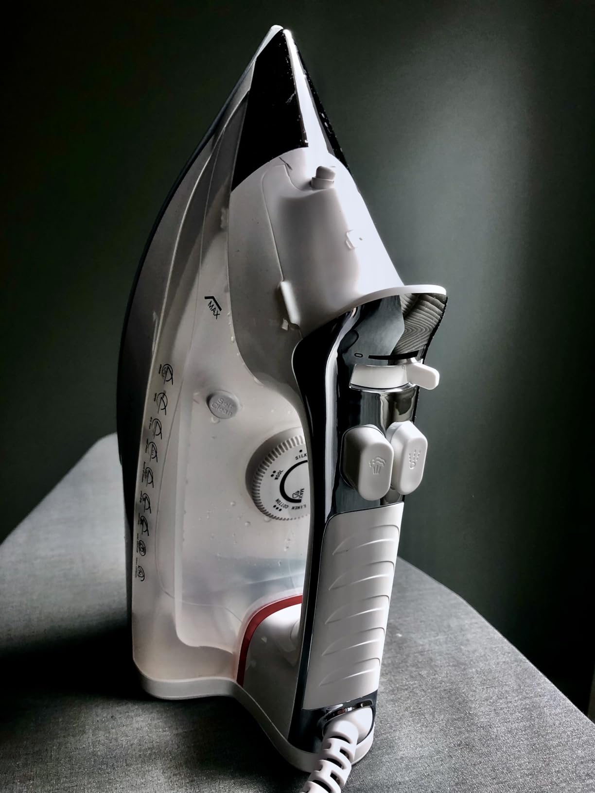 Martisan Steam Generator Iron for Clothes, LED Steam Station, 1800W Power, 8 Bar Max Pressure, 1.9L Water Tank, 550g/min Steam Burst, Auto Off, Ceramic Soleplate, Fast Wrinkle Removal, Purple customer photo 2