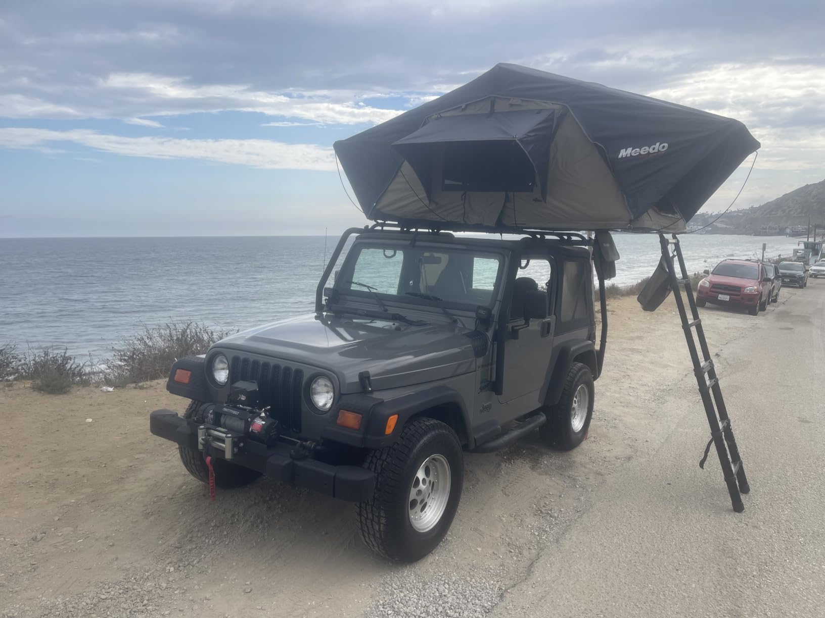 Meedo Apolle A86 M, Soft Shell Rooftop Tent, Fits 2 People, Made with Waterproof Material and a Rainfly-Fold Design, Clamshell Army Green Roof top Tent for Overlanding Hunting, Ladder Included customer photo 1