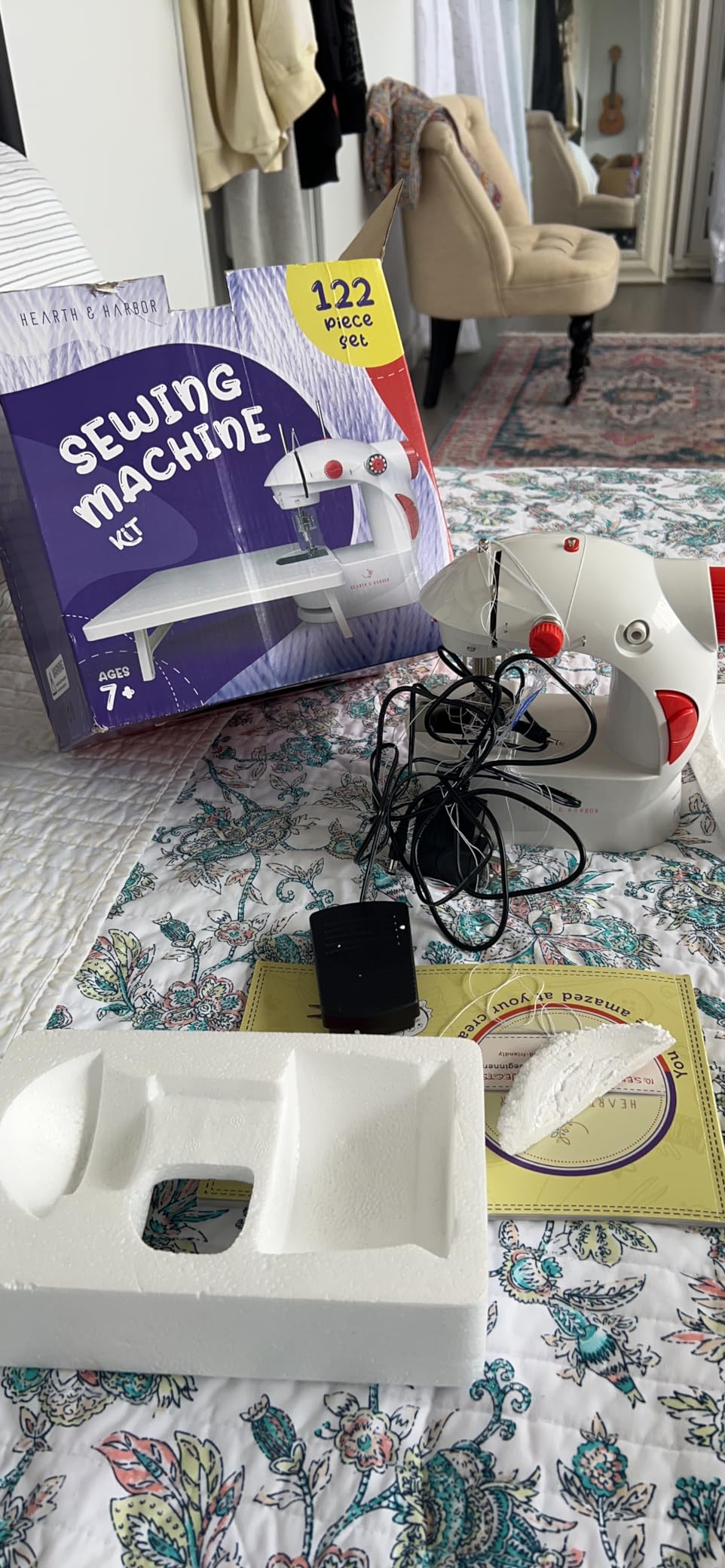 Hearth & Harbor Mini Sewing Machine for Beginners, Dual Speed Small Portable Sewing Machine for Kids and Adults with Extension Table, 122 Piece Gift Set Includes, Fabrics, Project Book and More, Green customer photo 1
