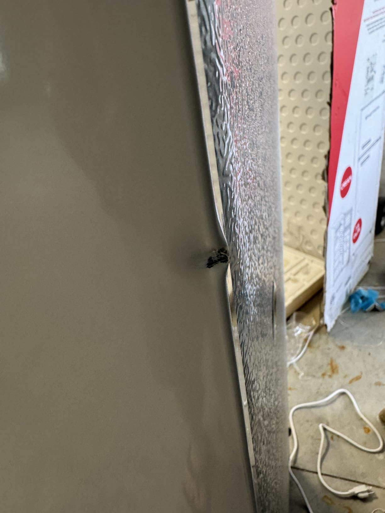 Frigidaire EFR753 Retro Apartment Size Refrigerator, Top Freezer, 2-Door, 7.5 Cu Ft, Adjustable Spill-Proof Shelves, Cream customer photo 1