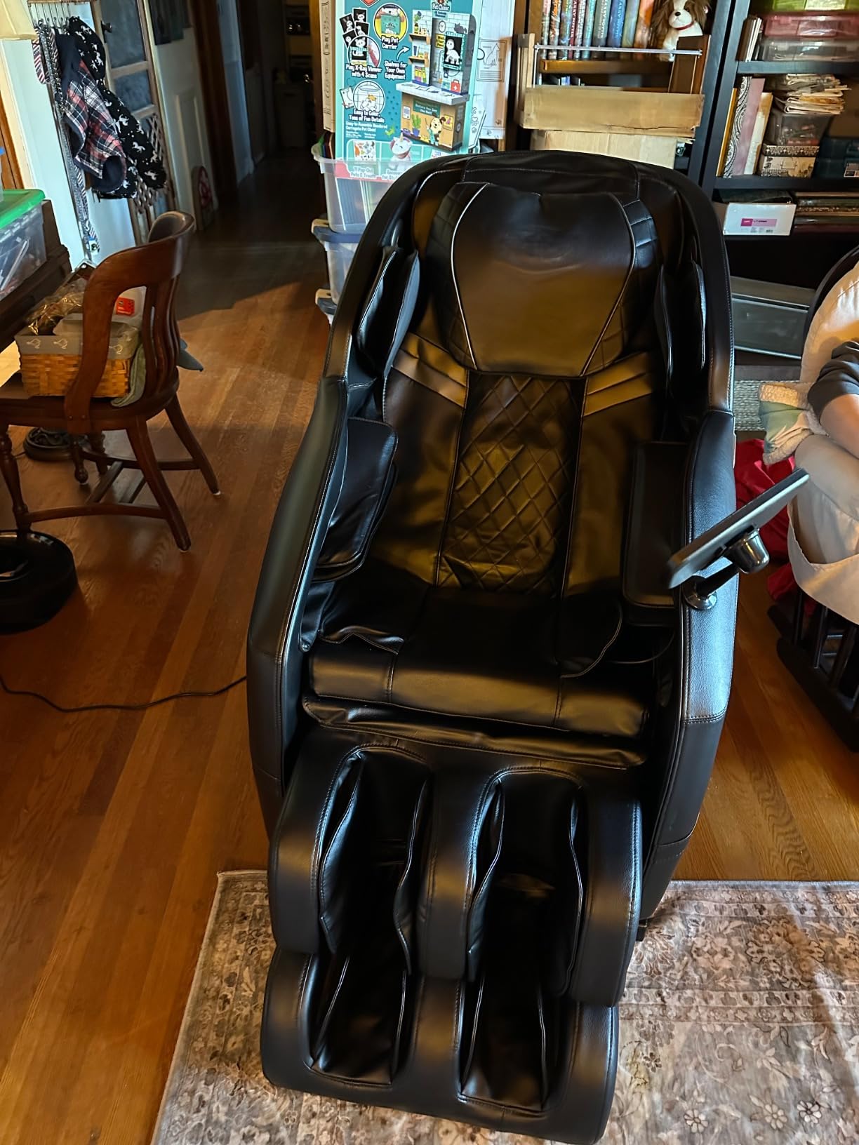 Mazzup Full Body Zero Gravity Shiatsu Massage Chair with Fully Assembled, LCD Screen, Shortcut Keys, USB Charging Port, Heat, for Loved Ones, Parents, Black customer photo 1
