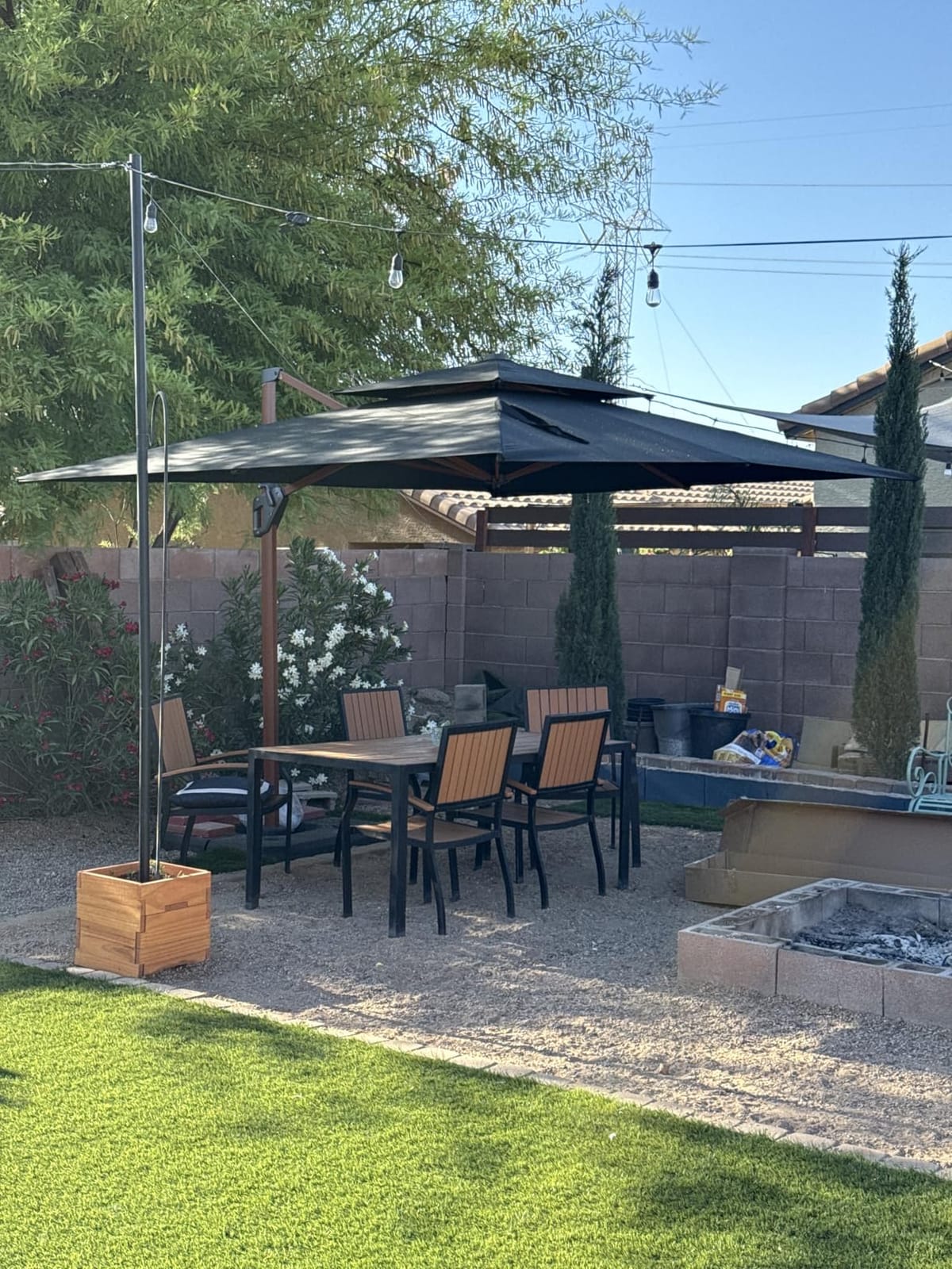 9x9 FT Cantilever Offset Patio Umbrella with Lights & Base customer photo 1