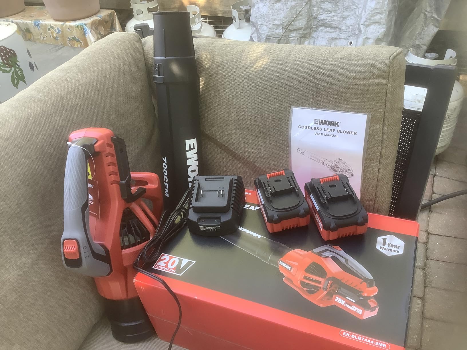 EWORK 700 CFM Cordless Electric Leaf Blower with Battery and Fast Charger customer photo 2