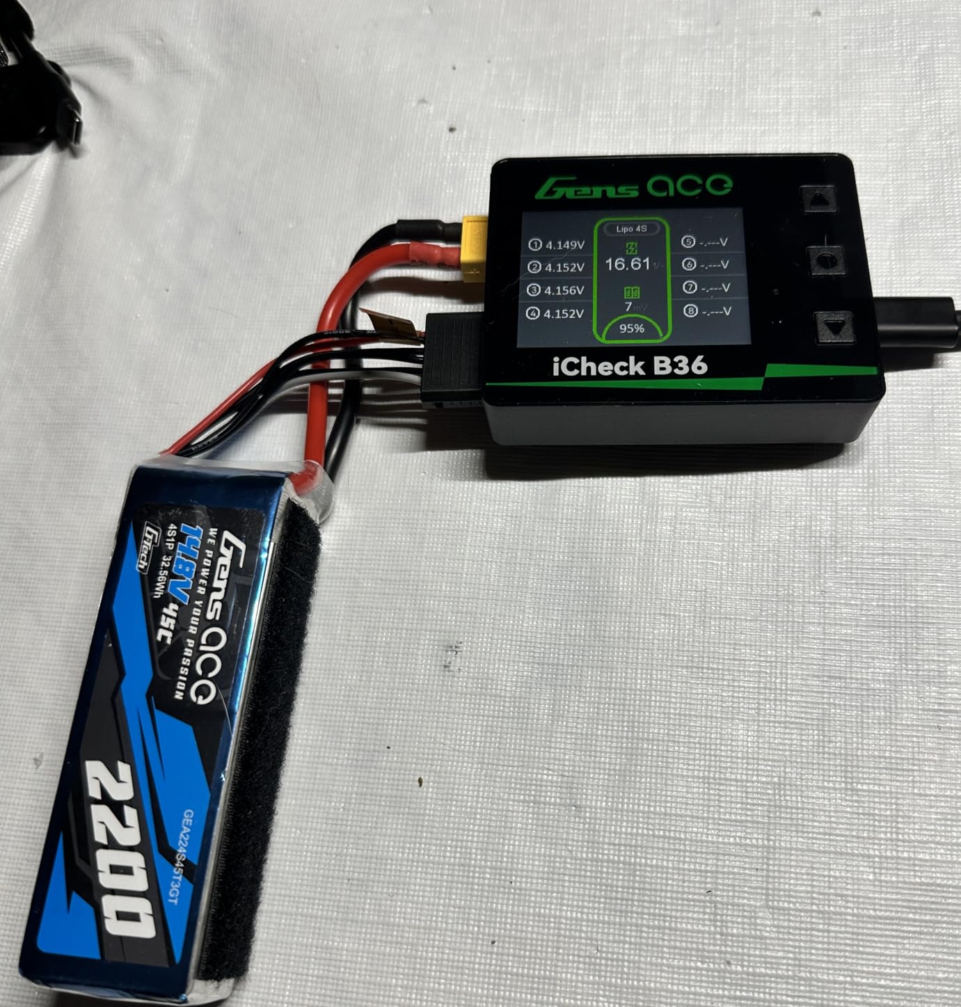 Gens ace iCheck B36 Smart RC Battery Checker for Li-Hv/Li-Po/Li-Fe/Li-ion 1-8S customer photo 1