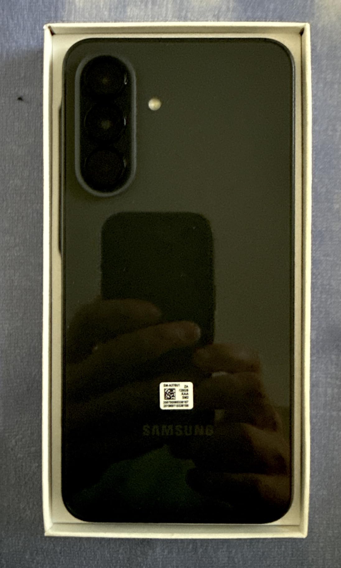Samsung Galaxy A37 5G (2026), Unlocked Android Smartphone, 256GB, AMOLED Display, Triple Camera, IP68, Slim Phone, 5000mAh Battery, US Version, US 1 Yr Warranty, Awesome Lavender customer photo 2